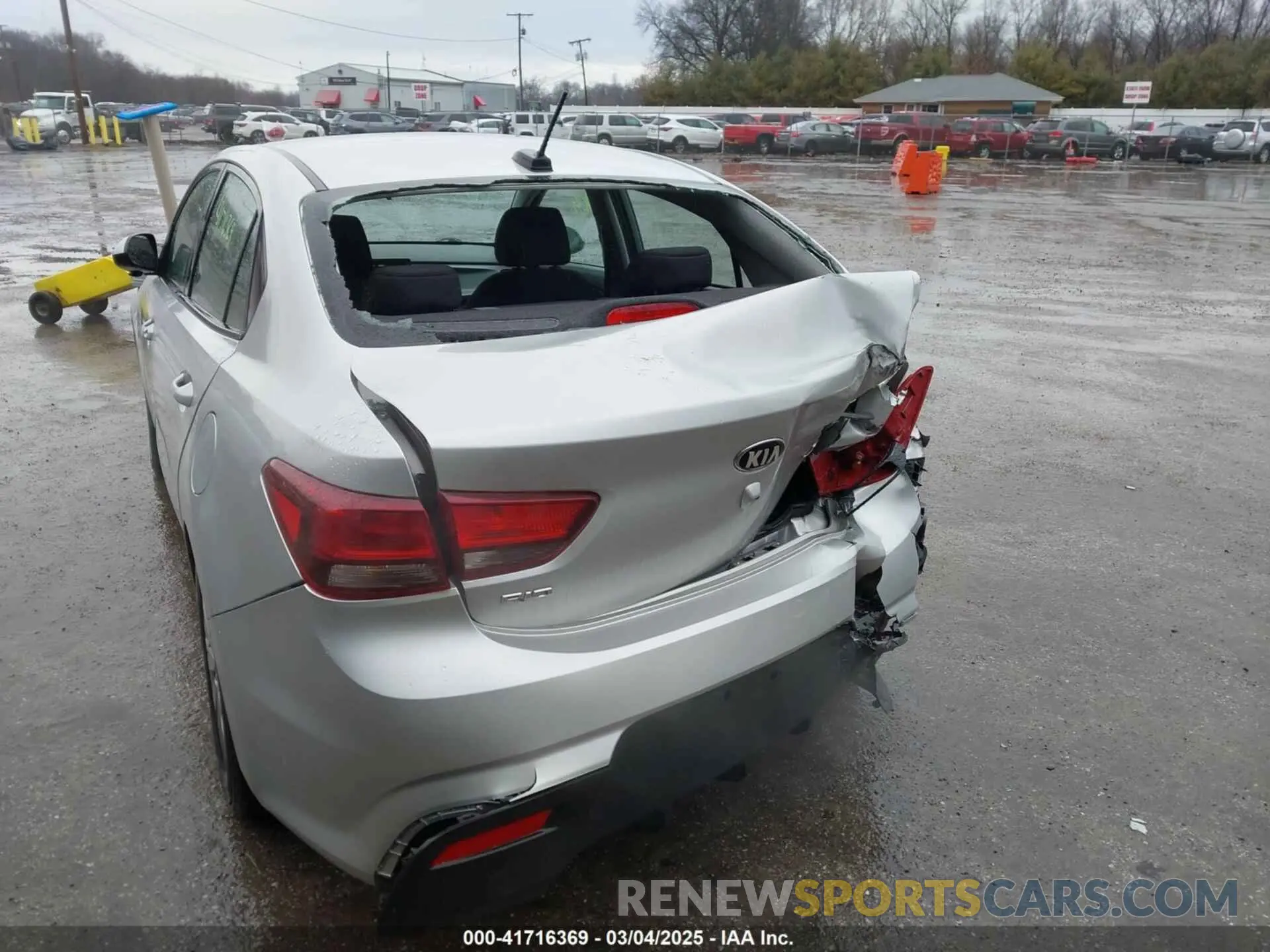6 fotografías del automóvil dañado 3KPA24AD6LE273270 KIA RIO 2020