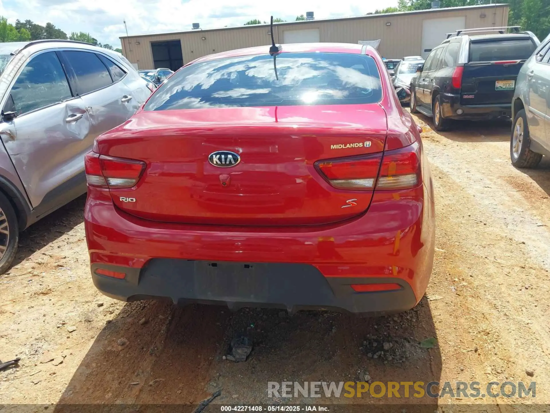 16 fotografías del automóvil dañado 3KPA24AD6LE284320 KIA RIO 2020