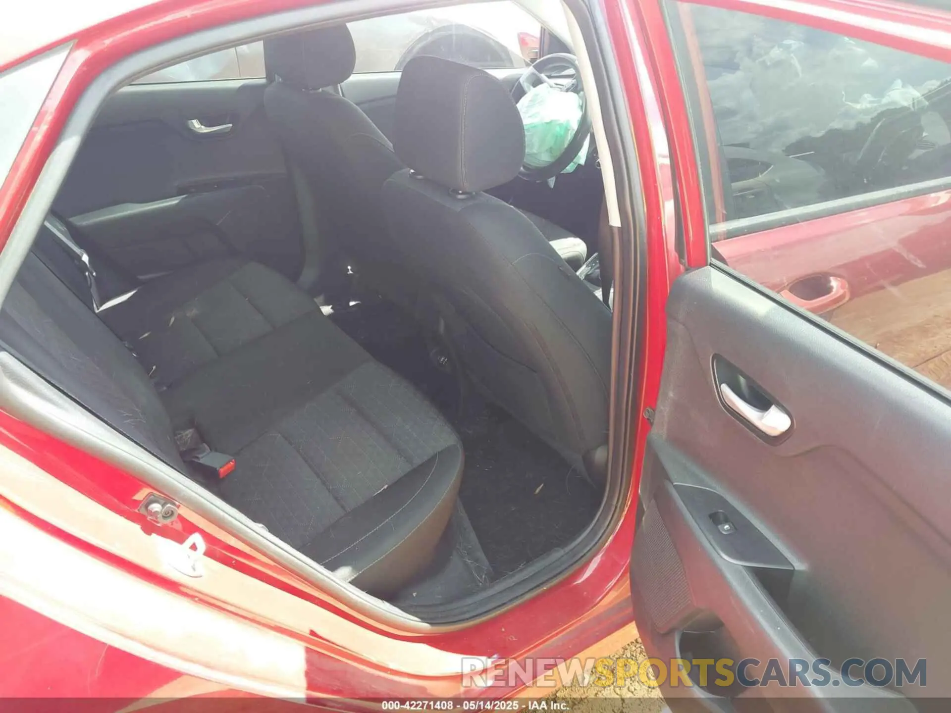 8 fotografías del automóvil dañado 3KPA24AD6LE284320 KIA RIO 2020