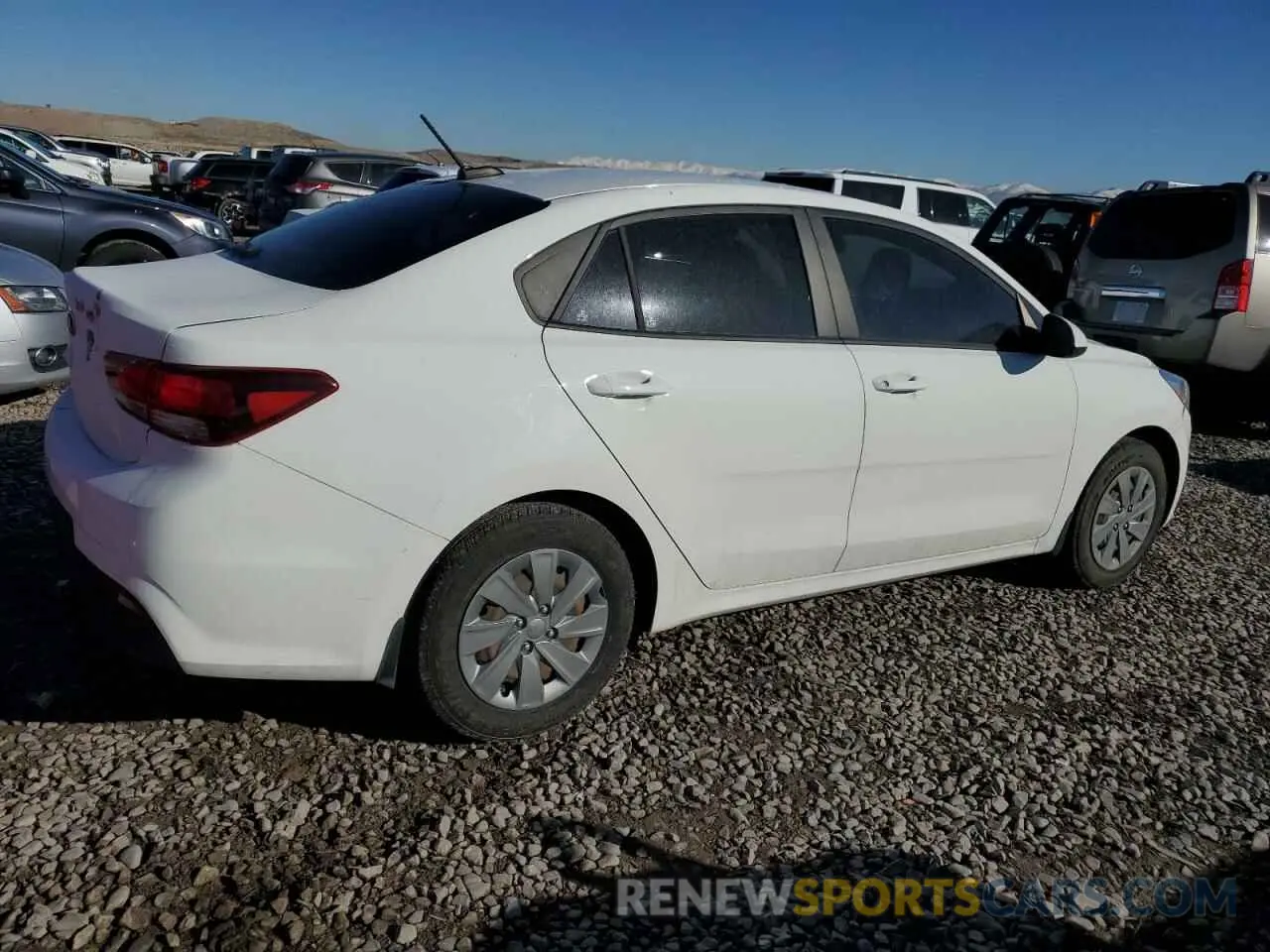 3 fotografías del automóvil dañado 3KPA24AD6LE329143 KIA RIO 2020