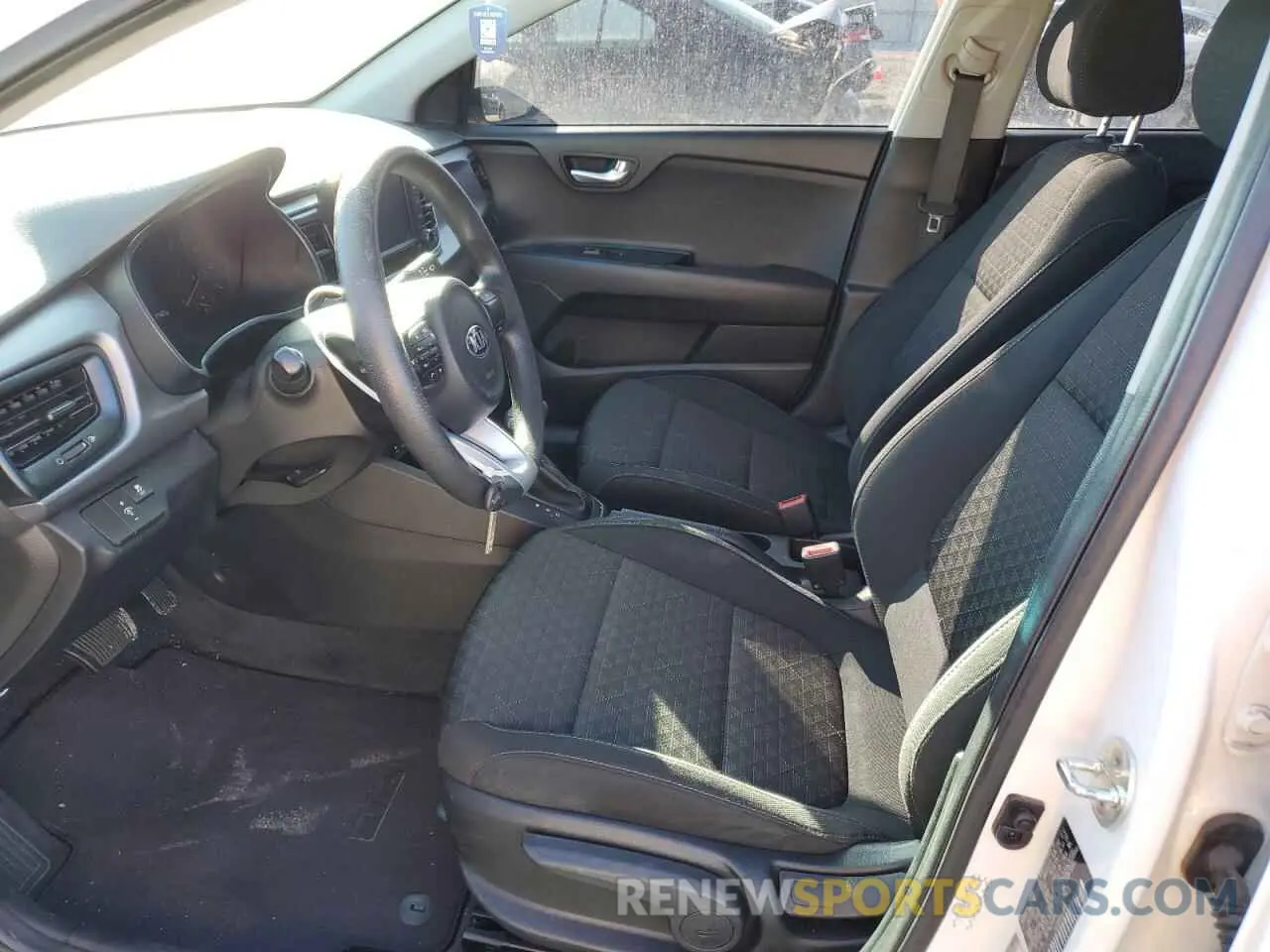 7 fotografías del automóvil dañado 3KPA24AD6LE329143 KIA RIO 2020