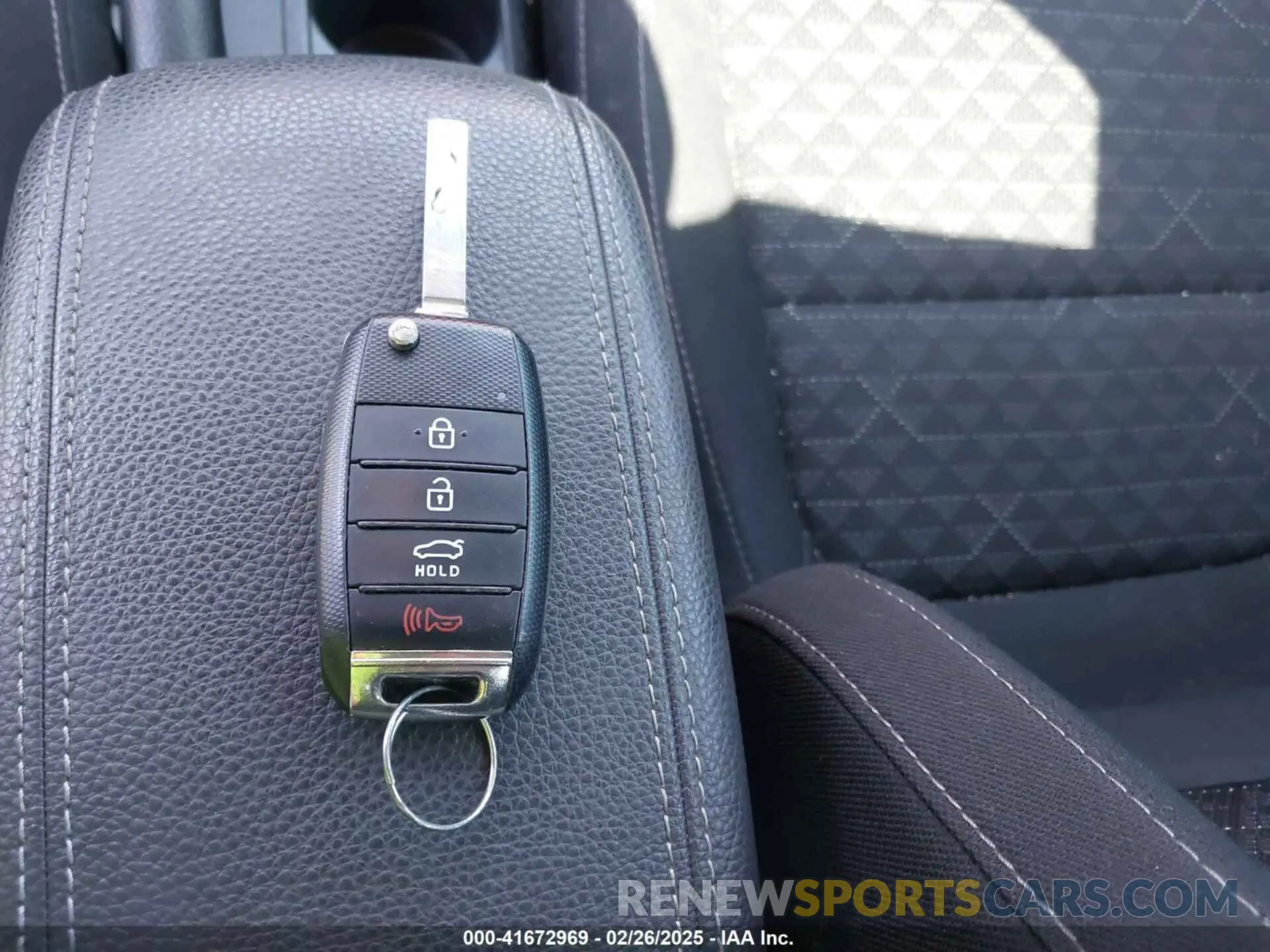 11 fotografías del automóvil dañado 3KPA24AD7LE284665 KIA RIO 2020