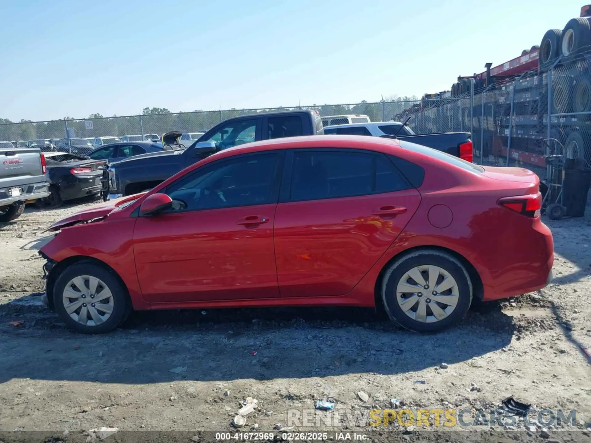 15 fotografías del automóvil dañado 3KPA24AD7LE284665 KIA RIO 2020