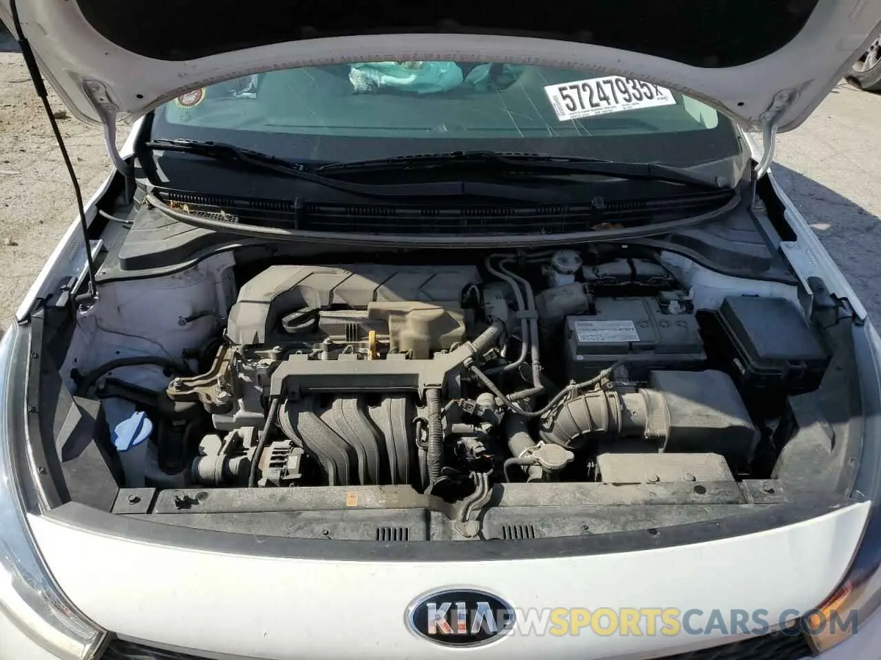 11 fotografías del automóvil dañado 3KPA24AD7LE311976 KIA RIO 2020