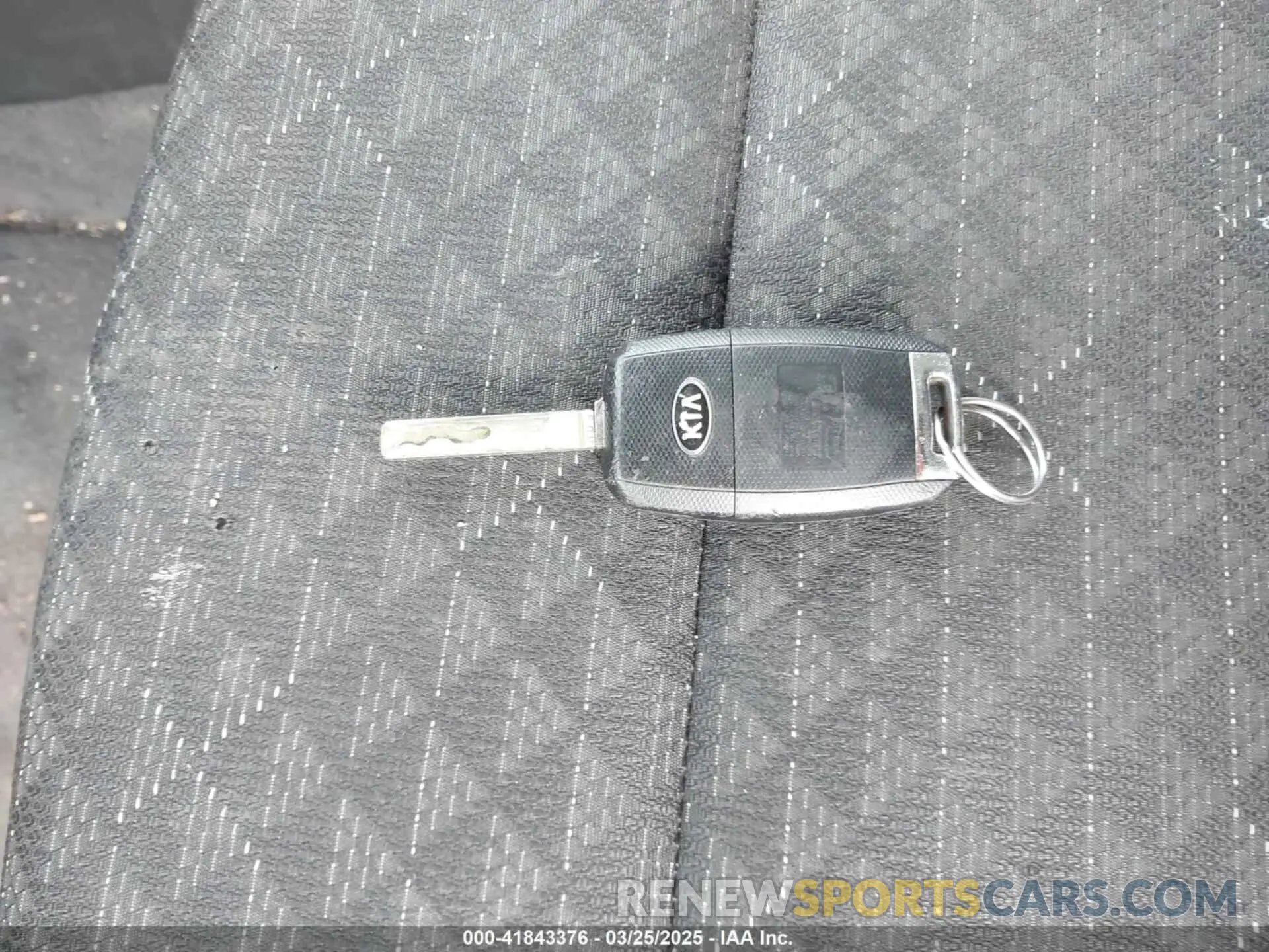 11 fotografías del automóvil dañado 3KPA24AD7LE334254 KIA RIO 2020