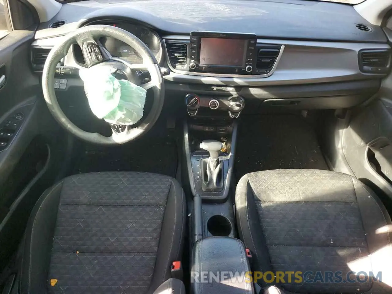8 fotografías del automóvil dañado 3KPA24AD7LE362796 KIA RIO 2020