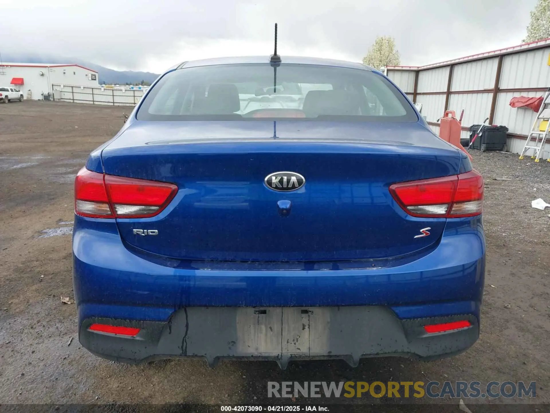 16 fotografías del automóvil dañado 3KPA24AD8LE263081 KIA RIO 2020
