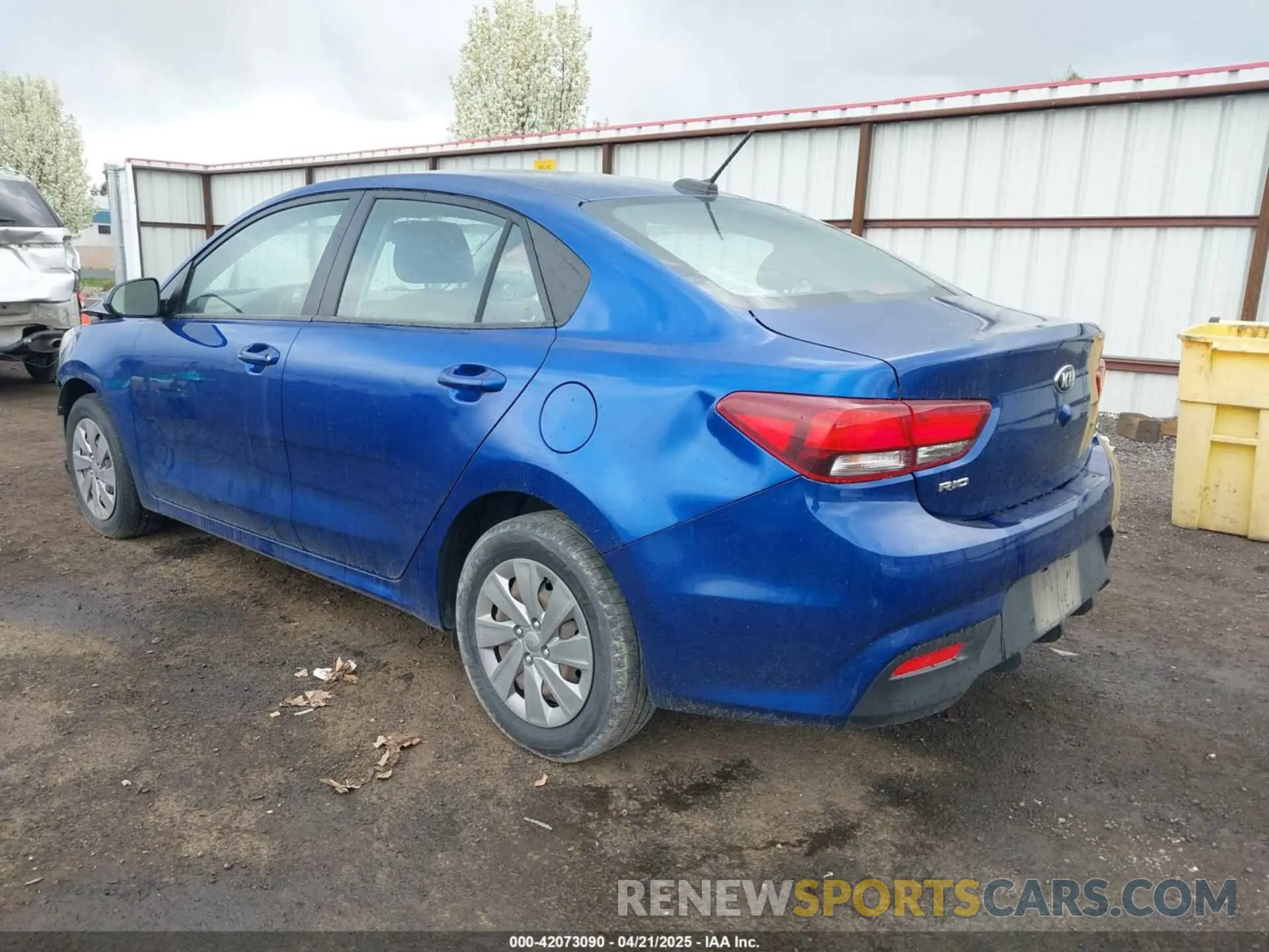 3 fotografías del automóvil dañado 3KPA24AD8LE263081 KIA RIO 2020