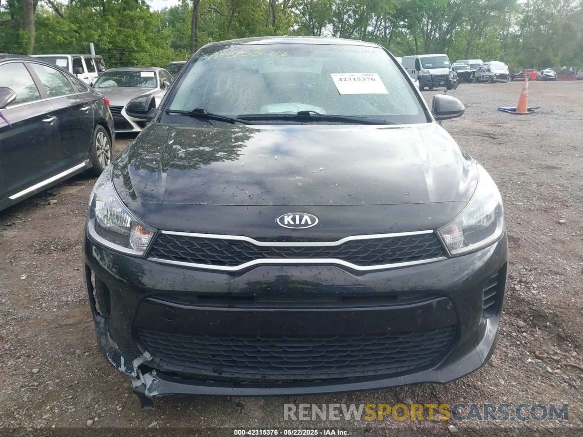 13 fotografías del automóvil dañado 3KPA24AD8LE315244 KIA RIO 2020