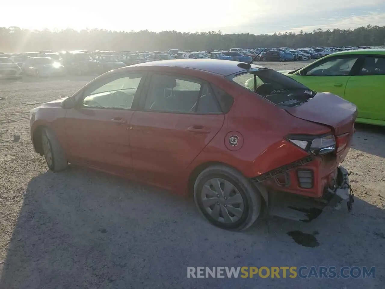 2 fotografías del automóvil dañado 3KPA24AD8LE331895 KIA RIO 2020