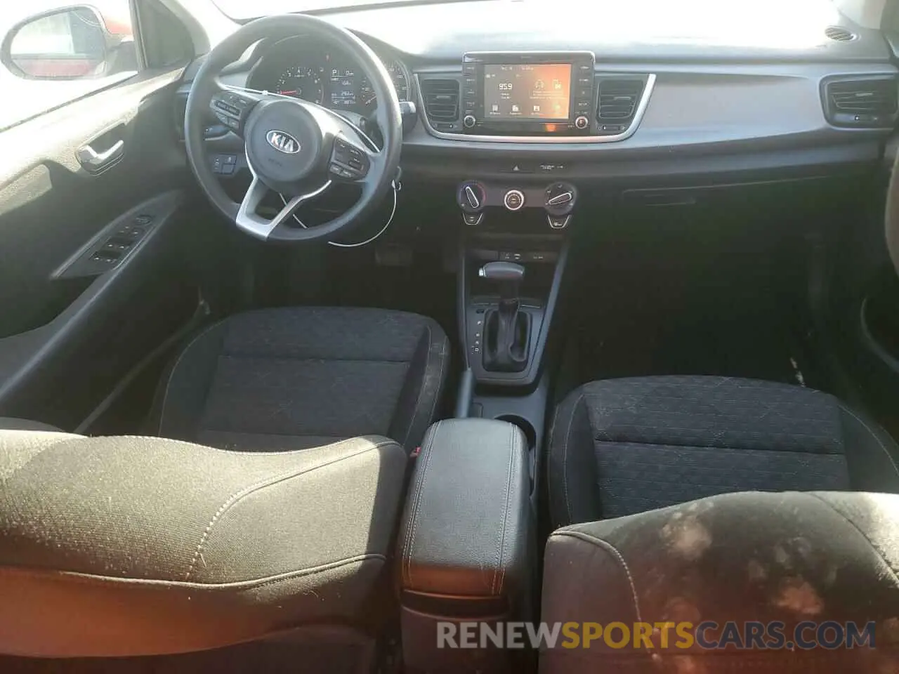 8 fotografías del automóvil dañado 3KPA24AD8LE331895 KIA RIO 2020