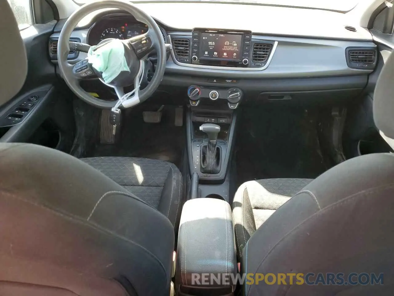 8 fotografías del automóvil dañado 3KPA24AD8LE332139 KIA RIO 2020