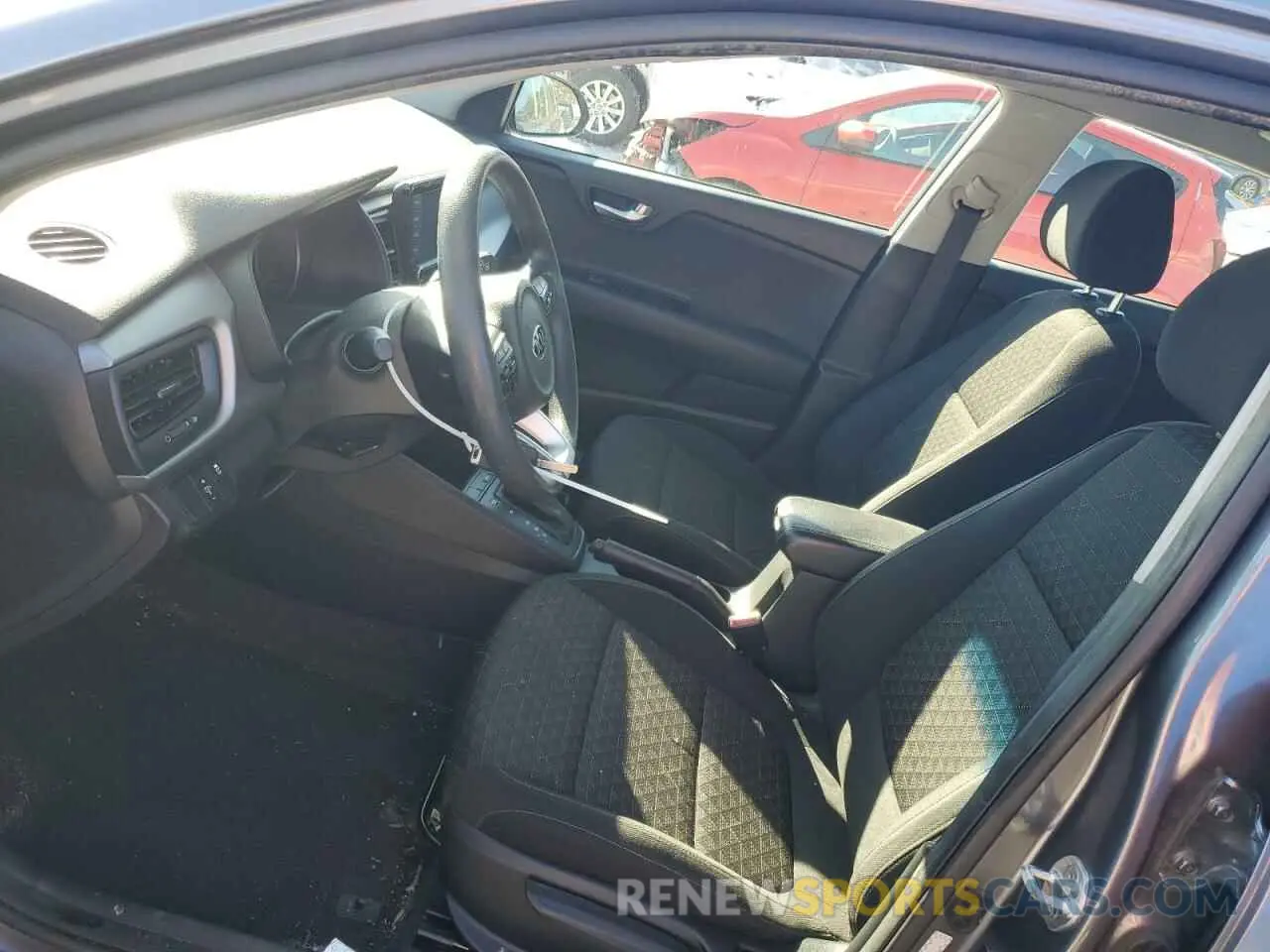 7 fotografías del automóvil dañado 3KPA24AD8LE346638 KIA RIO 2020