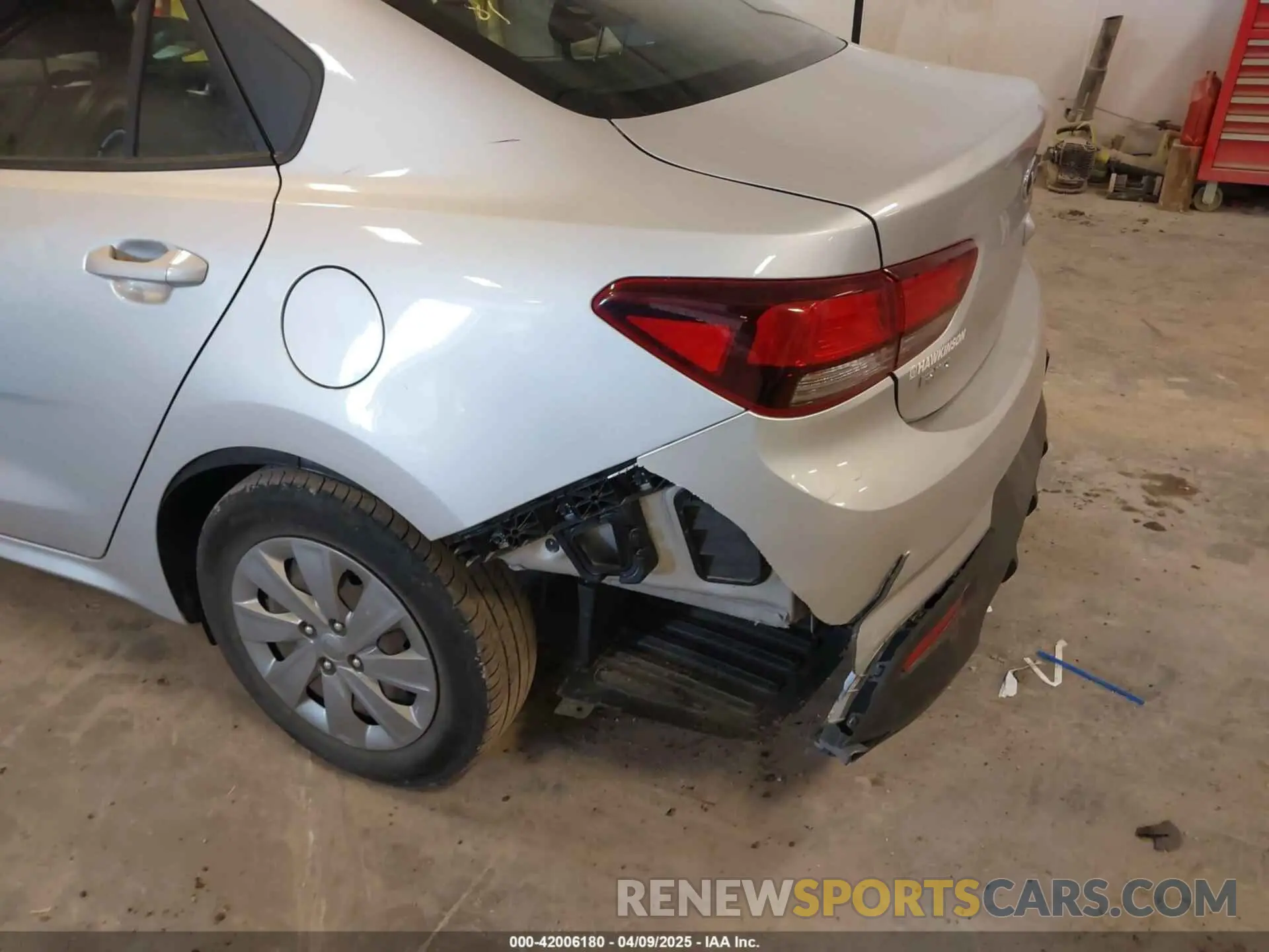 6 fotografías del automóvil dañado 3KPA24AD9LE263266 KIA RIO 2020