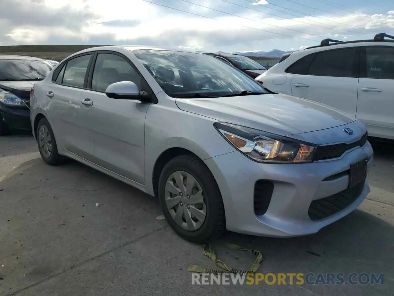 4 fotografías del automóvil dañado 3KPA24AD9LE296171 KIA RIO 2020