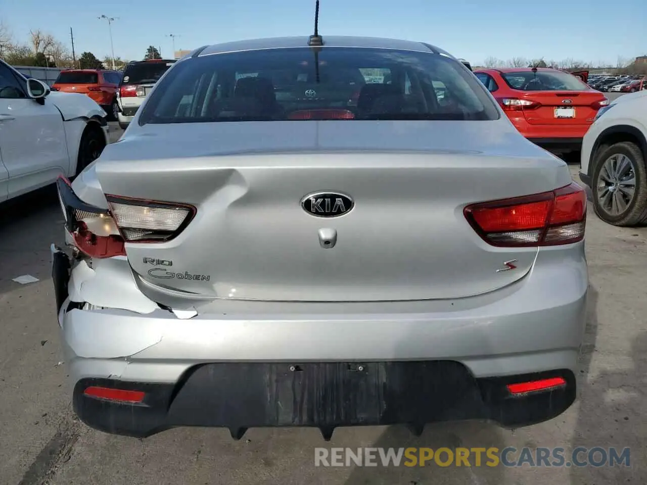 6 fotografías del automóvil dañado 3KPA24AD9LE296171 KIA RIO 2020