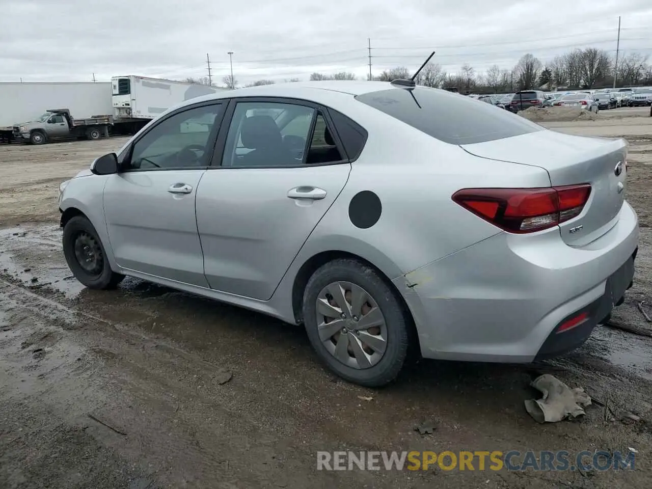 2 fotografías del automóvil dañado 3KPA24AD9LE296820 KIA RIO 2020
