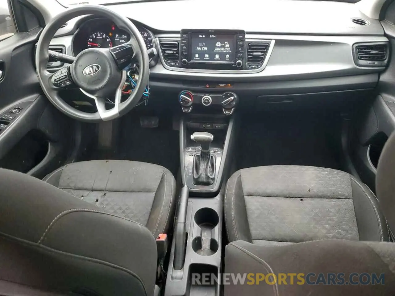 8 fotografías del automóvil dañado 3KPA24AD9LE296820 KIA RIO 2020