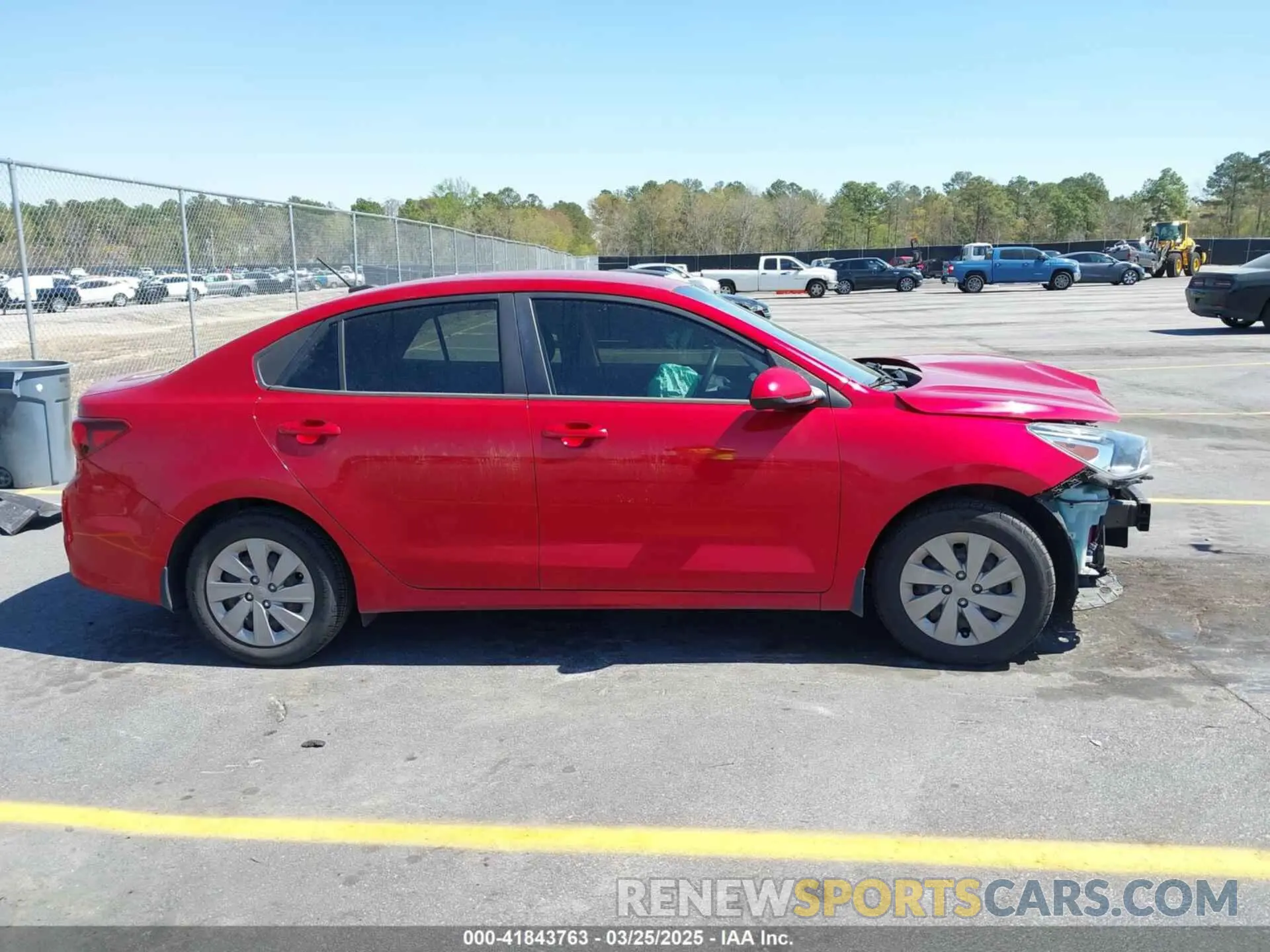14 fotografías del automóvil dañado 3KPA24ADXLE253460 KIA RIO 2020