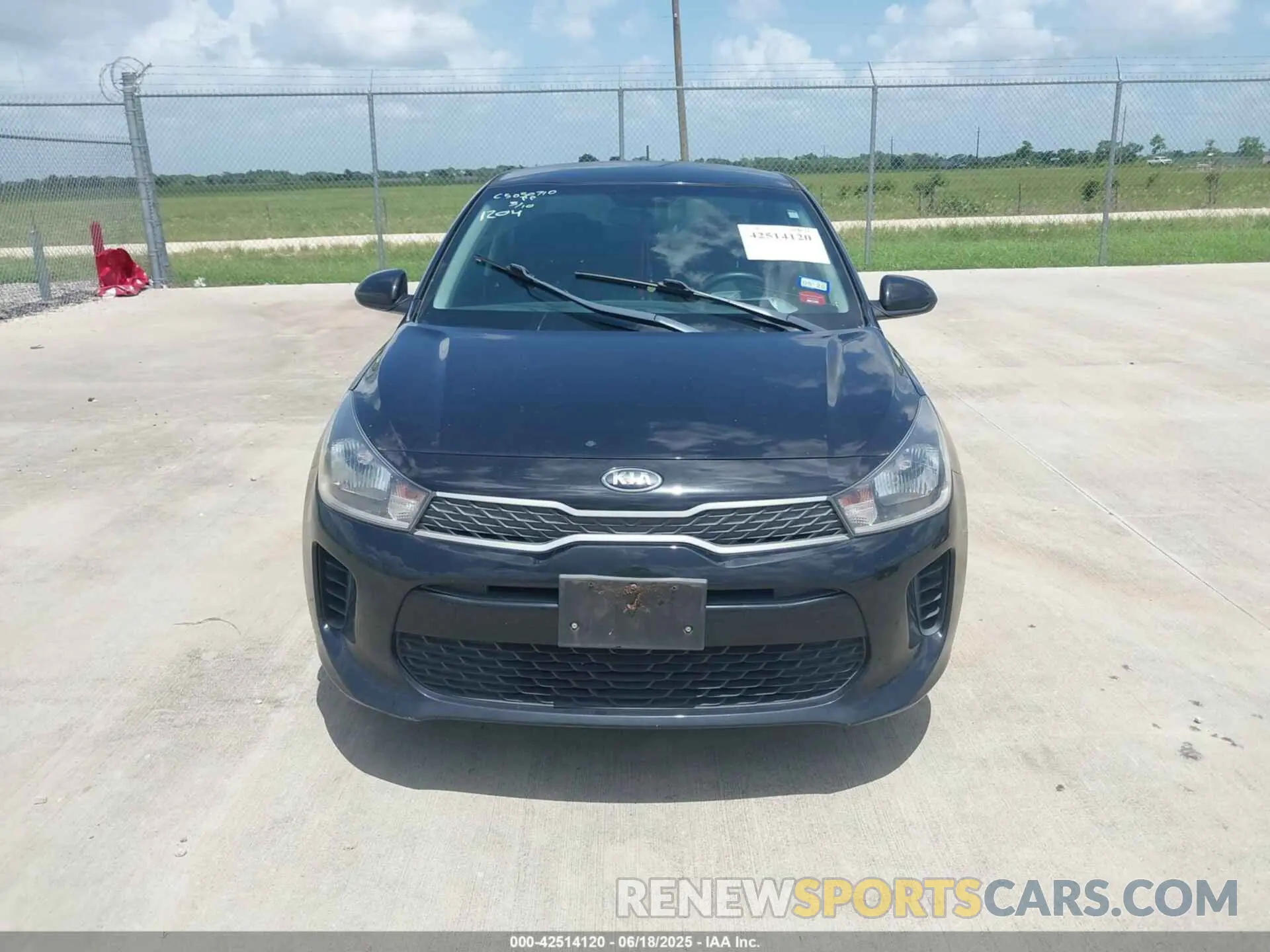 11 fotografías del automóvil dañado 3KPA24ADXLE261204 KIA RIO 2020