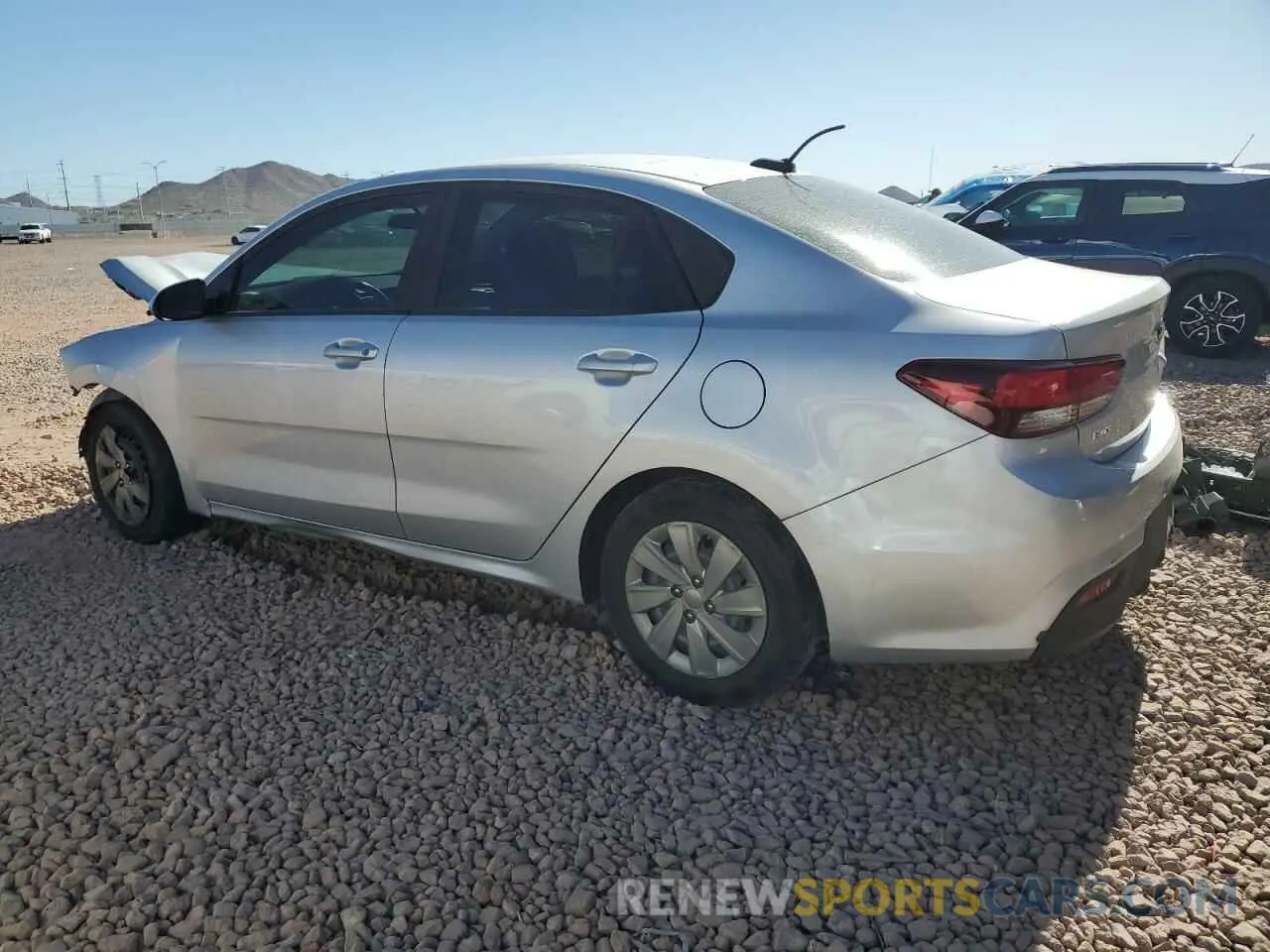 2 fotografías del automóvil dañado 3KPA24ADXLE274387 KIA RIO 2020