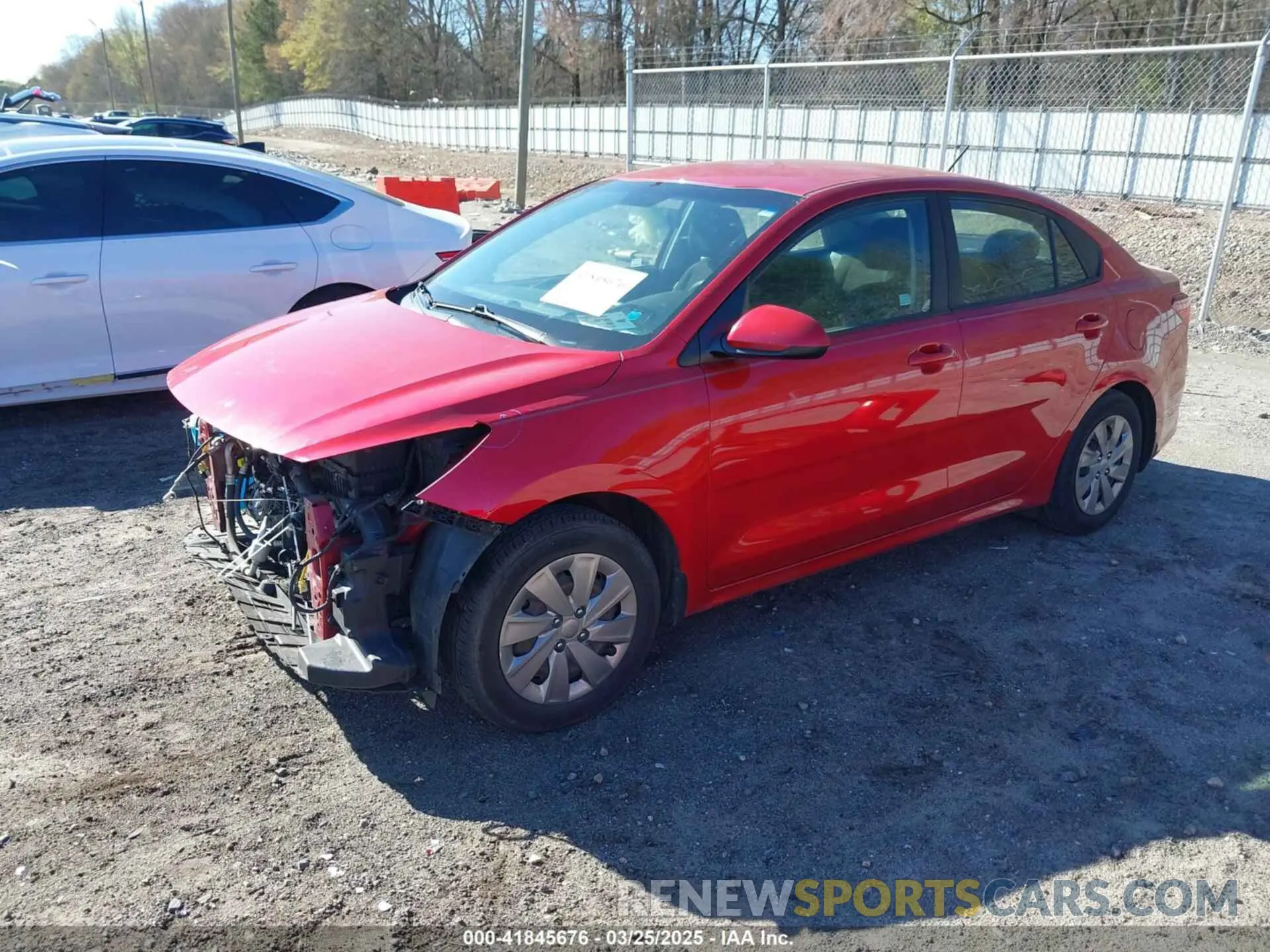 2 fotografías del automóvil dañado 3KPA24ADXLE312636 KIA RIO 2020