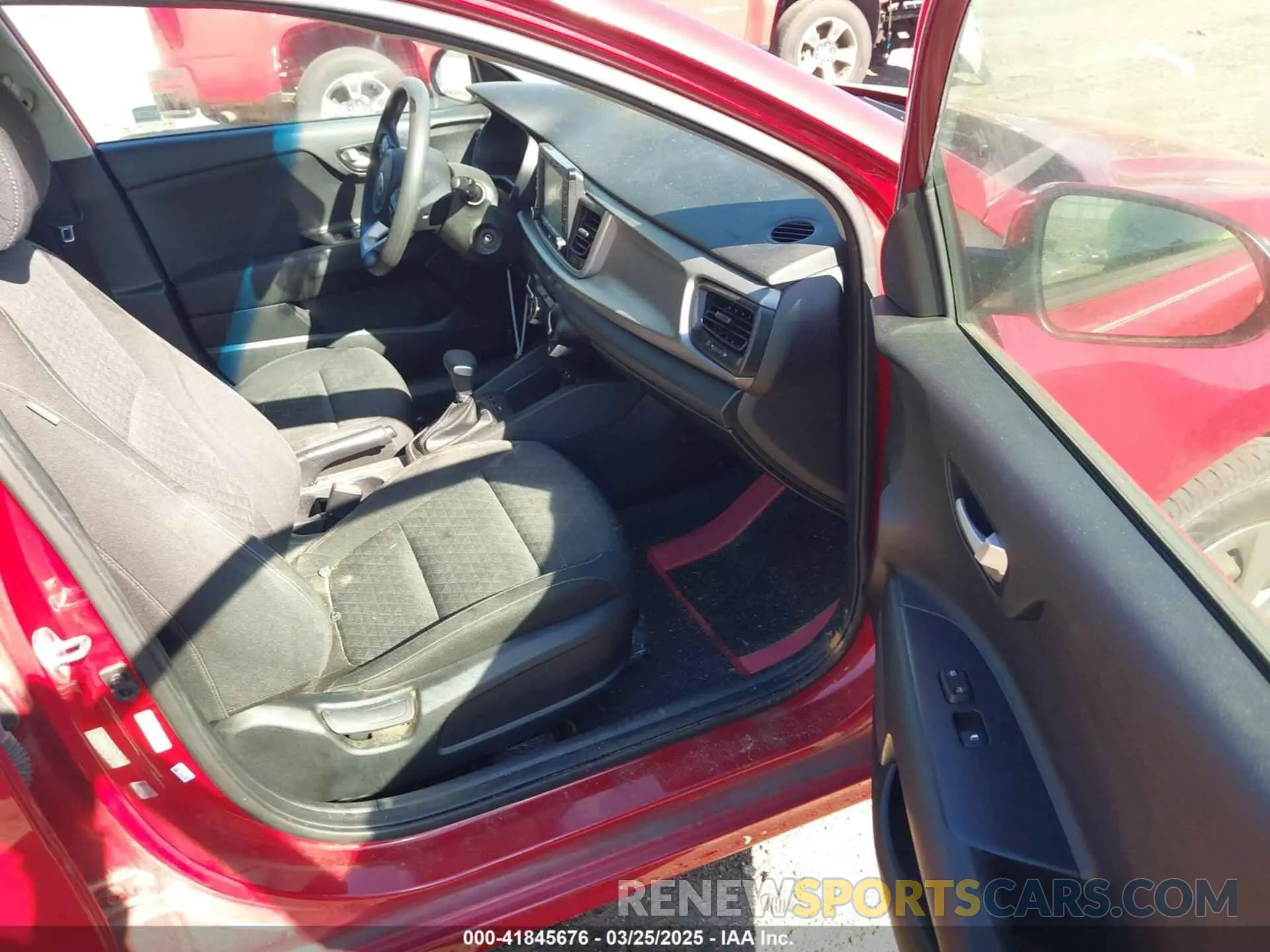 5 fotografías del automóvil dañado 3KPA24ADXLE312636 KIA RIO 2020
