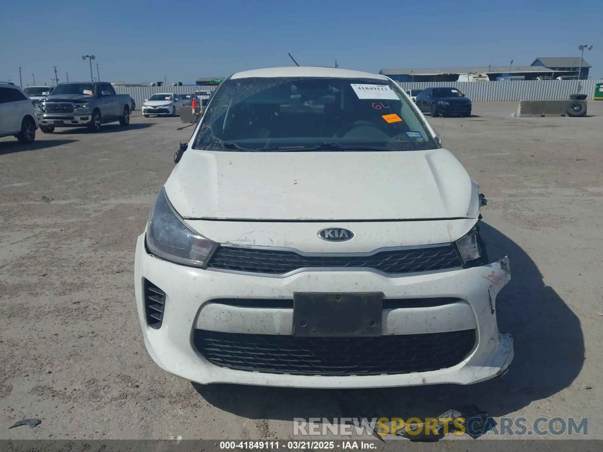 11 fotografías del automóvil dañado 3KPA24ADXLE329288 KIA RIO 2020