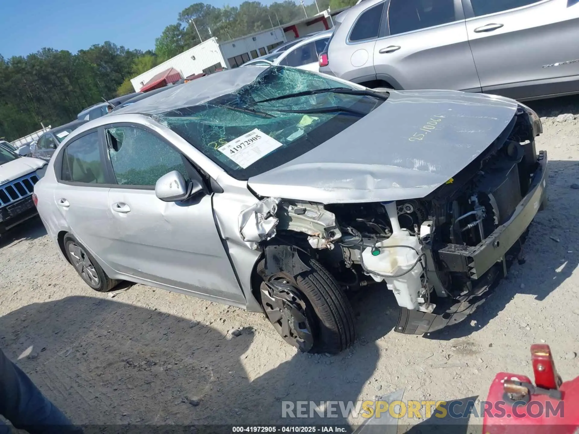 13 fotografías del automóvil dañado 3KPA24ADXLE346026 KIA RIO 2020