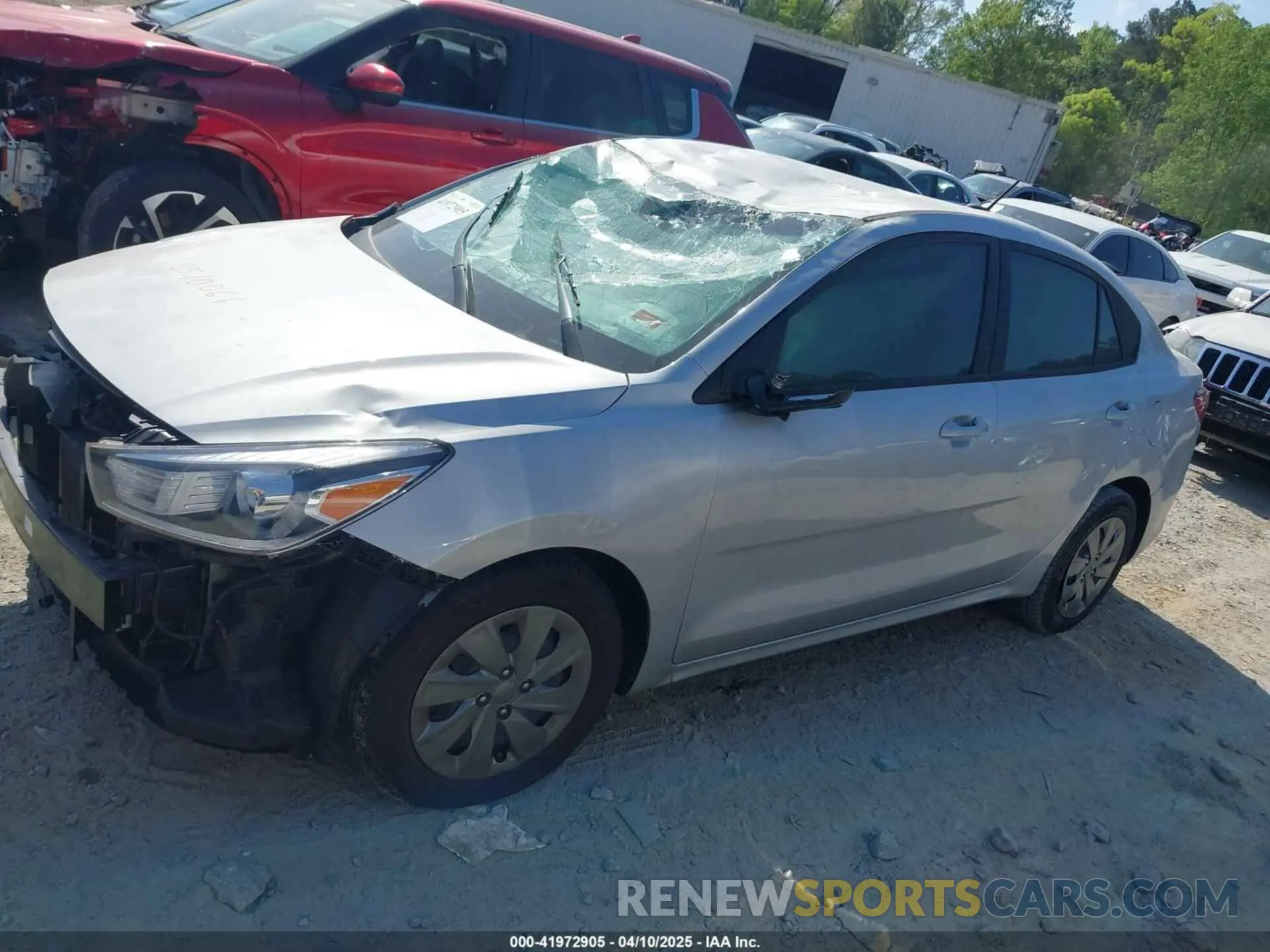14 fotografías del automóvil dañado 3KPA24ADXLE346026 KIA RIO 2020
