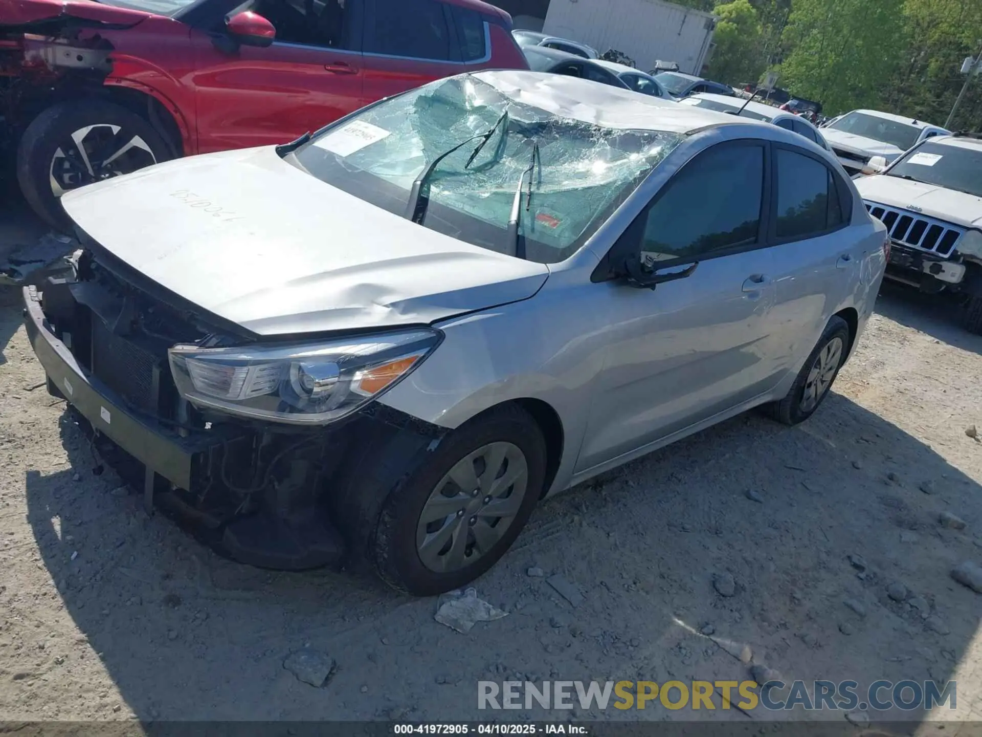 2 fotografías del automóvil dañado 3KPA24ADXLE346026 KIA RIO 2020