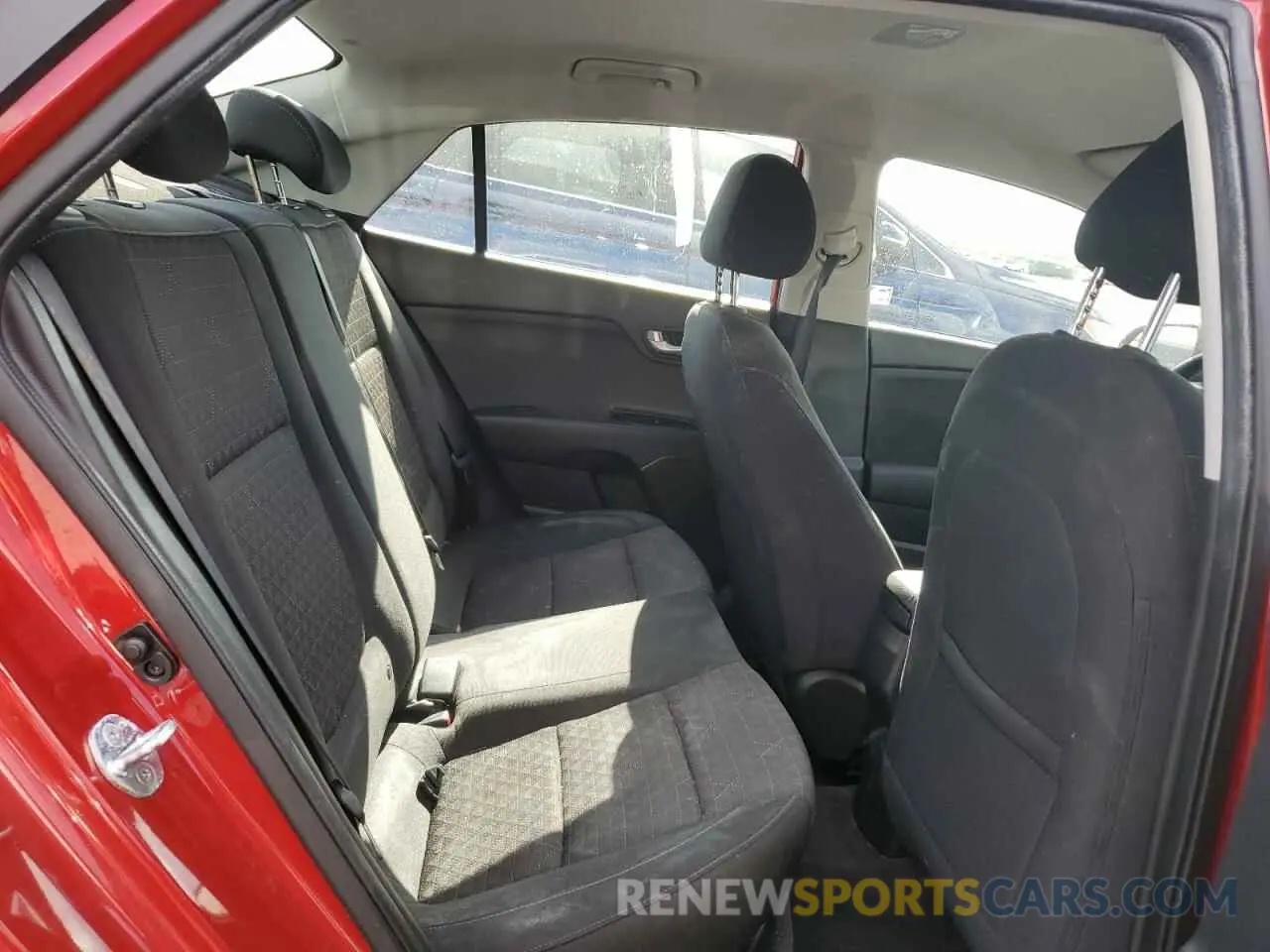 10 fotografías del automóvil dañado 3KPA24AD0ME404792 KIA RIO 2021