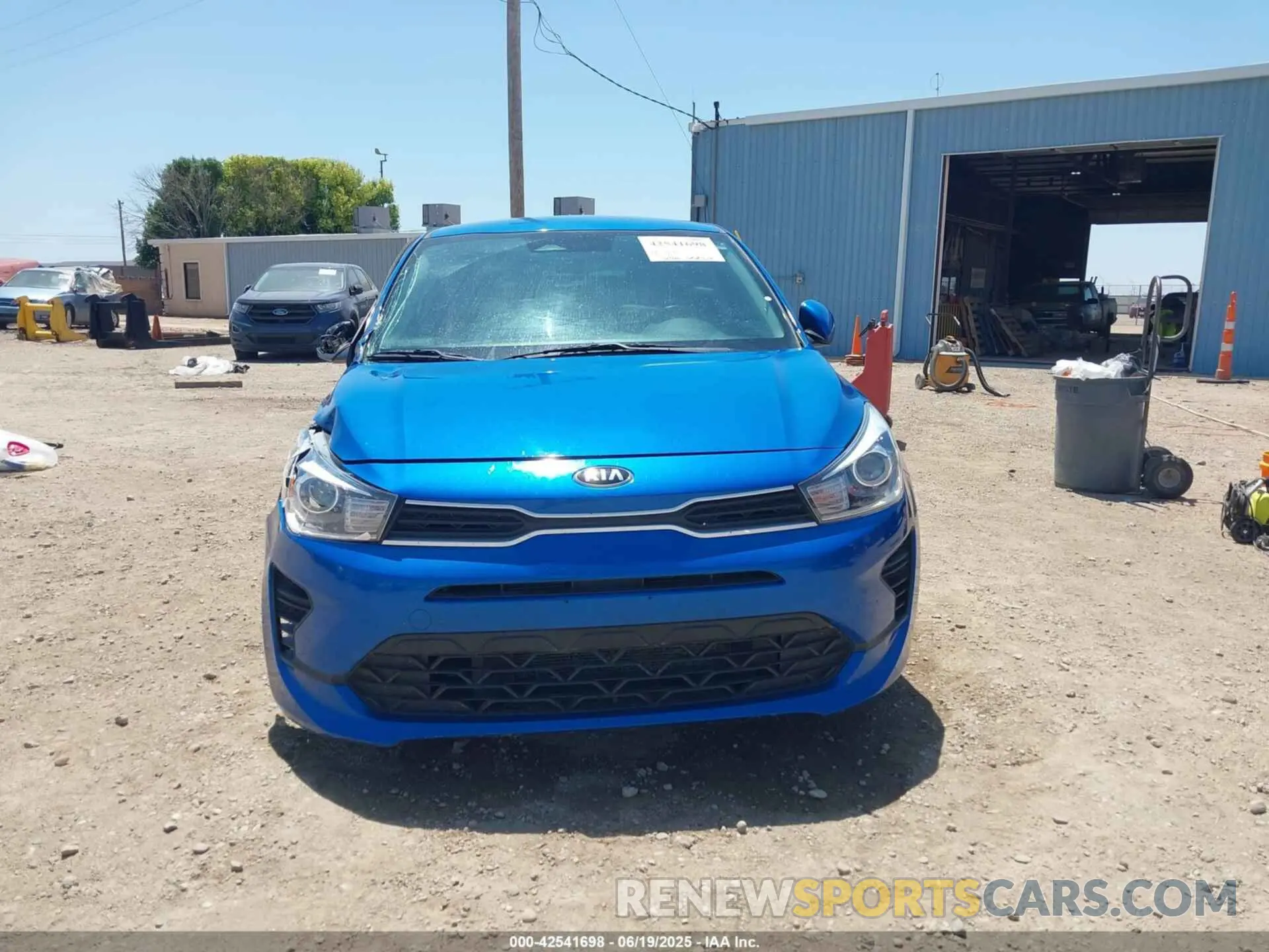 12 fotografías del automóvil dañado 3KPA24AD1ME426462 KIA RIO 2021