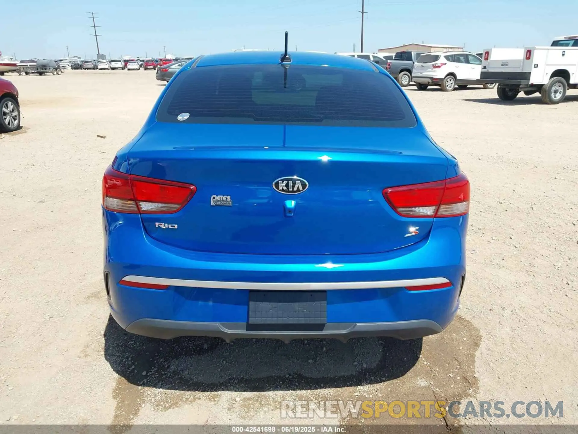 16 fotografías del automóvil dañado 3KPA24AD1ME426462 KIA RIO 2021