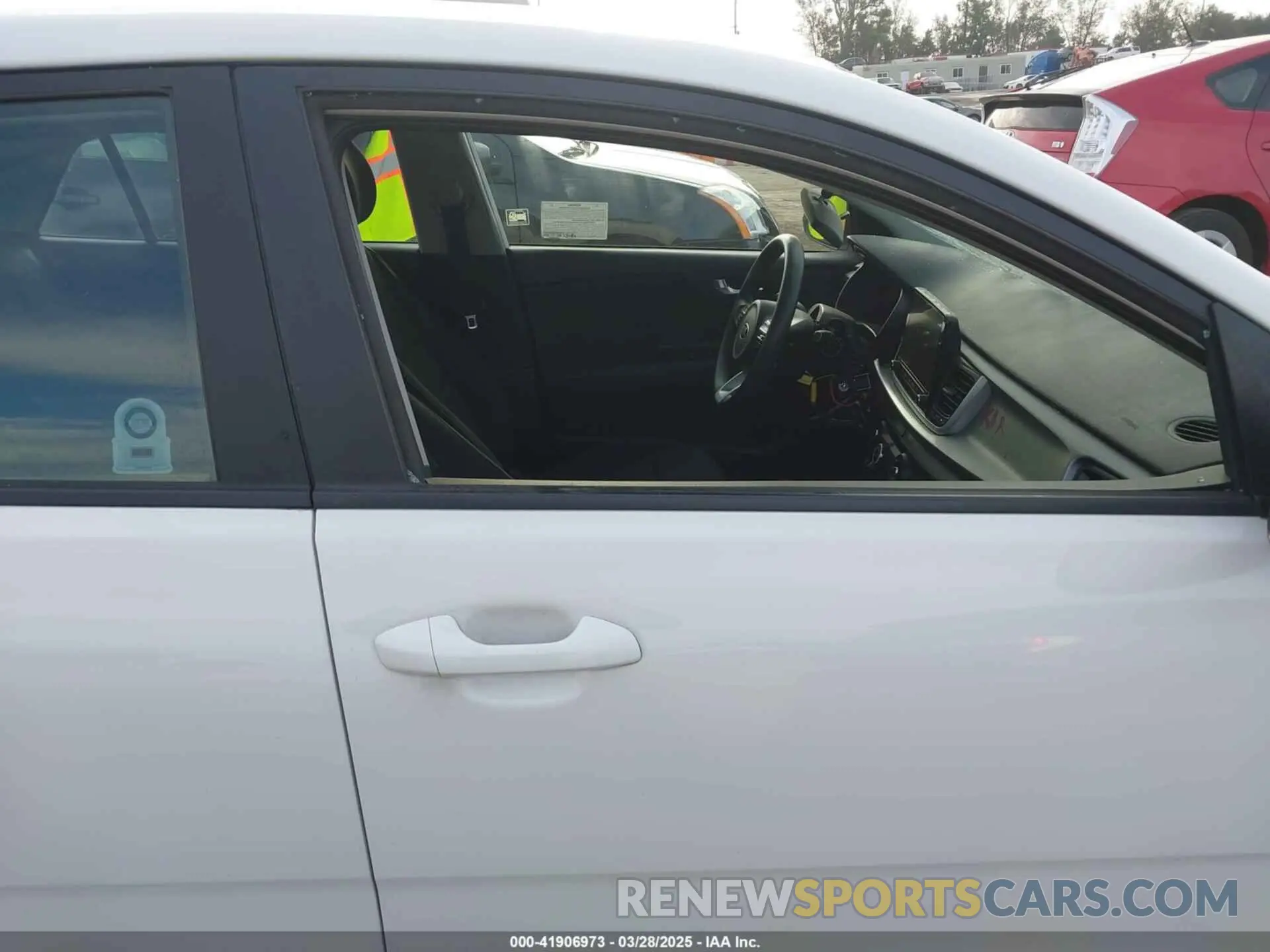 6 fotografías del automóvil dañado 3KPA24AD2ME367504 KIA RIO 2021