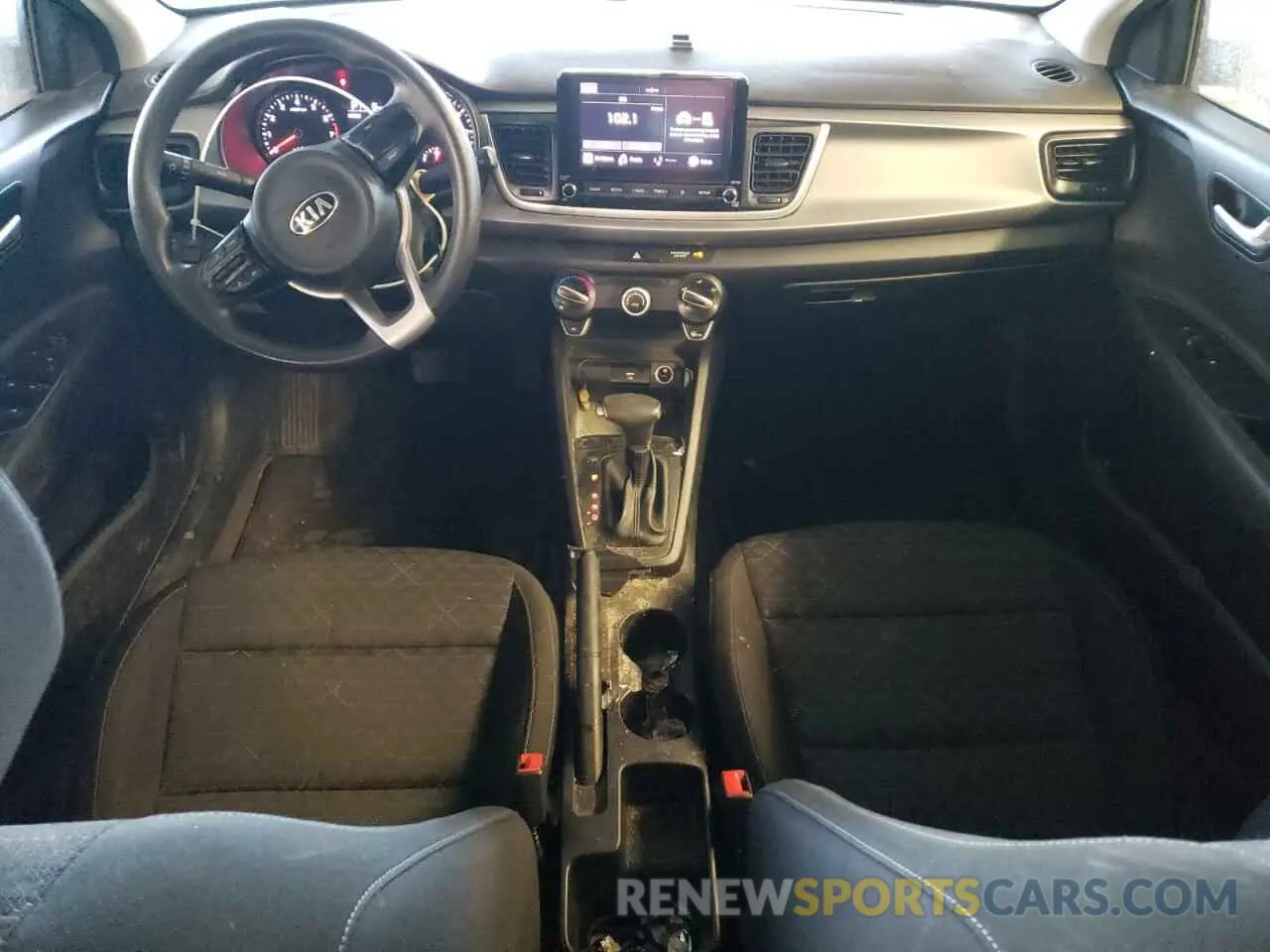 8 fotografías del automóvil dañado 3KPA24AD2ME382326 KIA RIO 2021