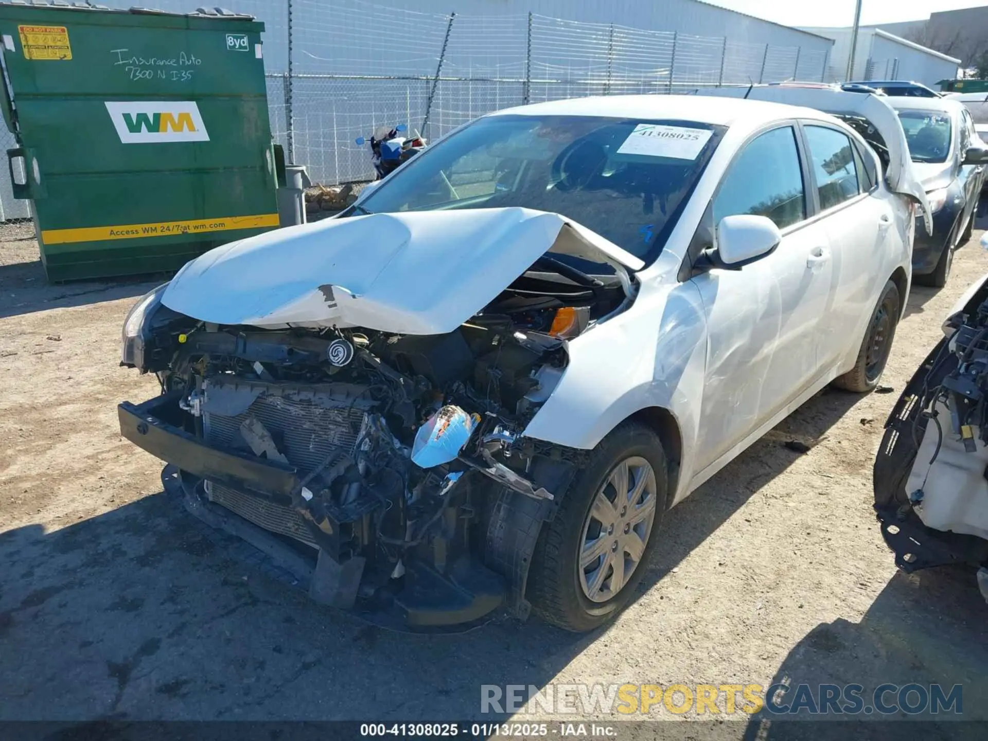 2 fotografías del automóvil dañado 3KPA24AD2ME392144 KIA RIO 2021