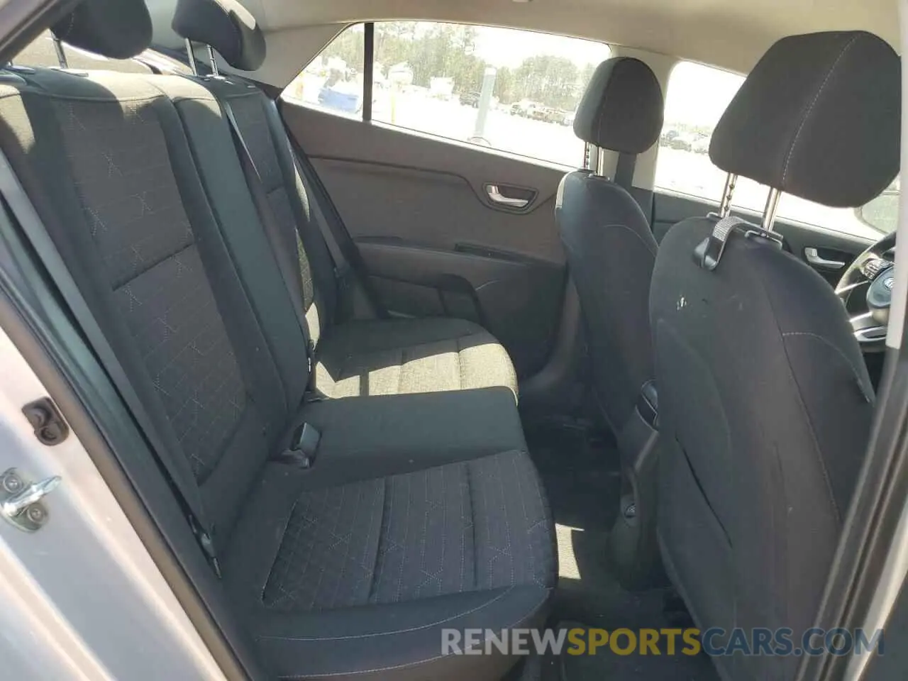 11 fotografías del automóvil dañado 3KPA24AD3ME383145 KIA RIO 2021