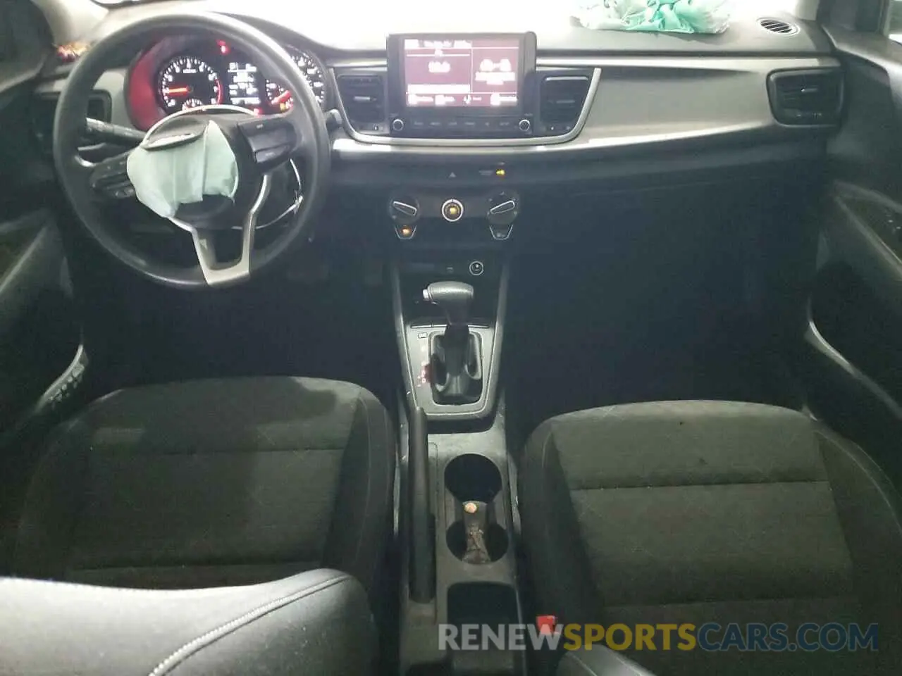 8 fotografías del automóvil dañado 3KPA24AD4ME383252 KIA RIO 2021