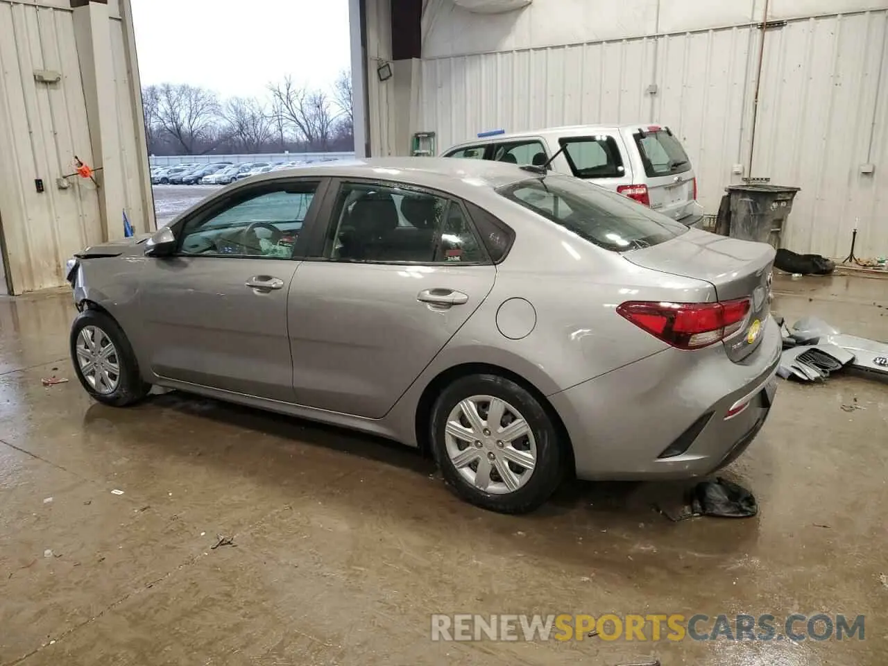 2 fotografías del automóvil dañado 3KPA24AD4ME393022 KIA RIO 2021