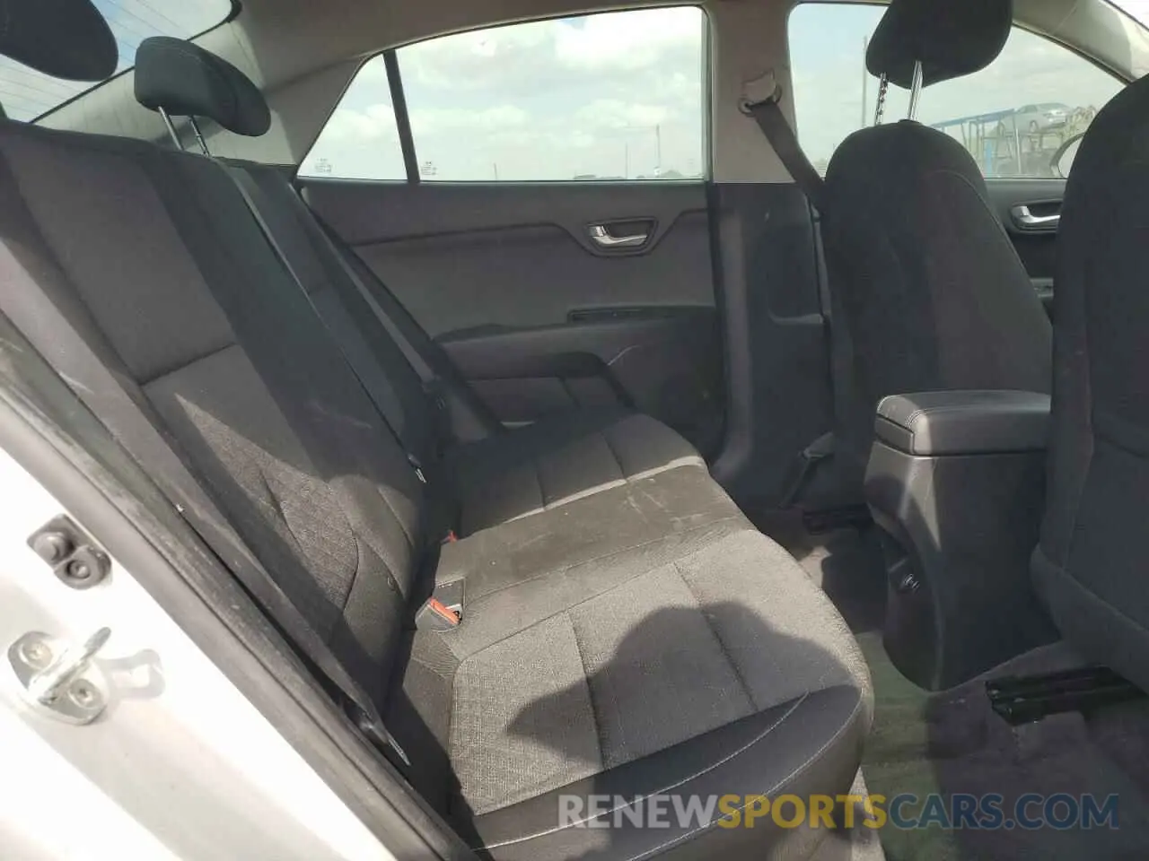 10 fotografías del automóvil dañado 3KPA24AD4ME424429 KIA RIO 2021