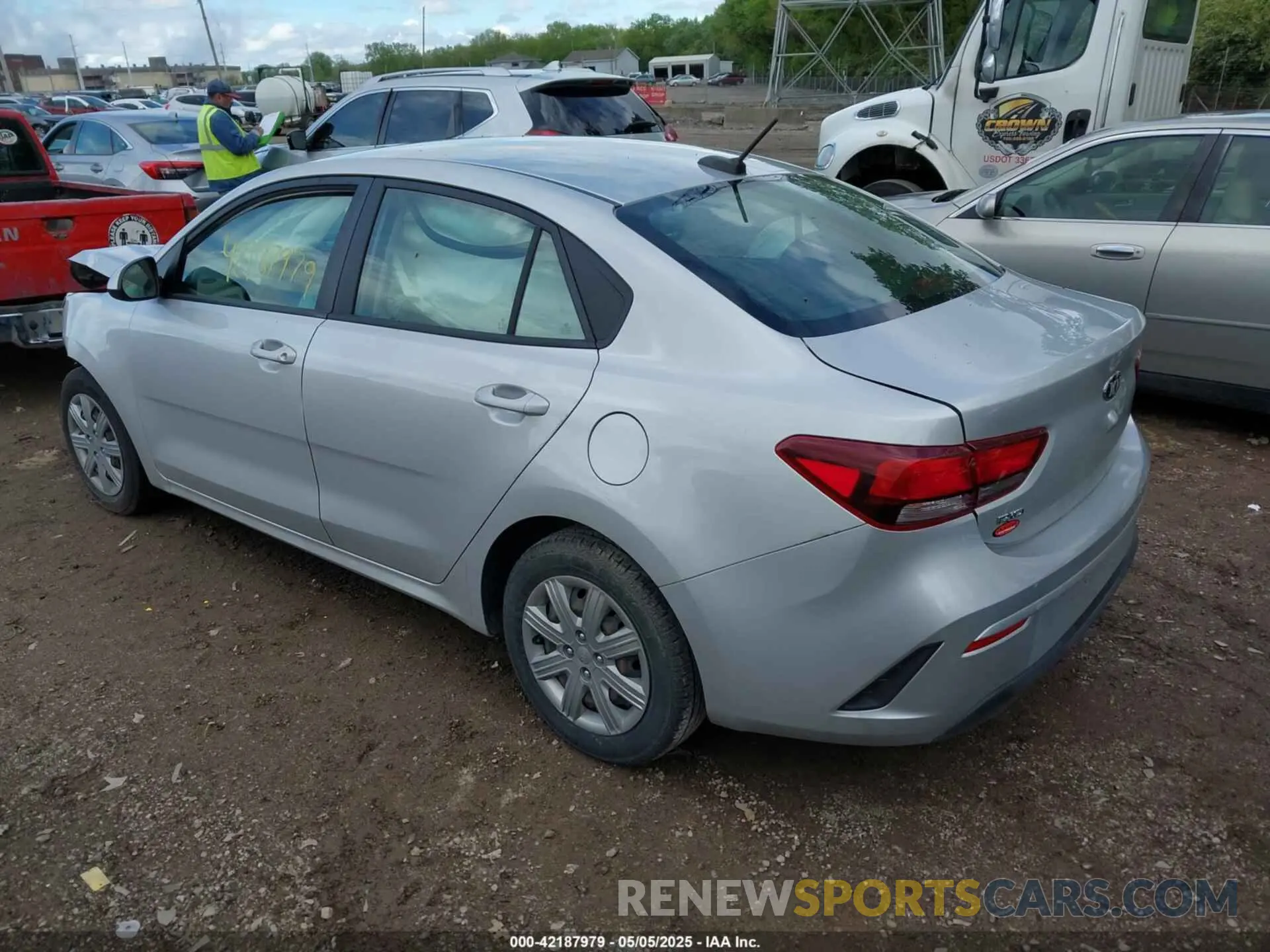 3 fotografías del automóvil dañado 3KPA24AD5ME367643 KIA RIO 2021