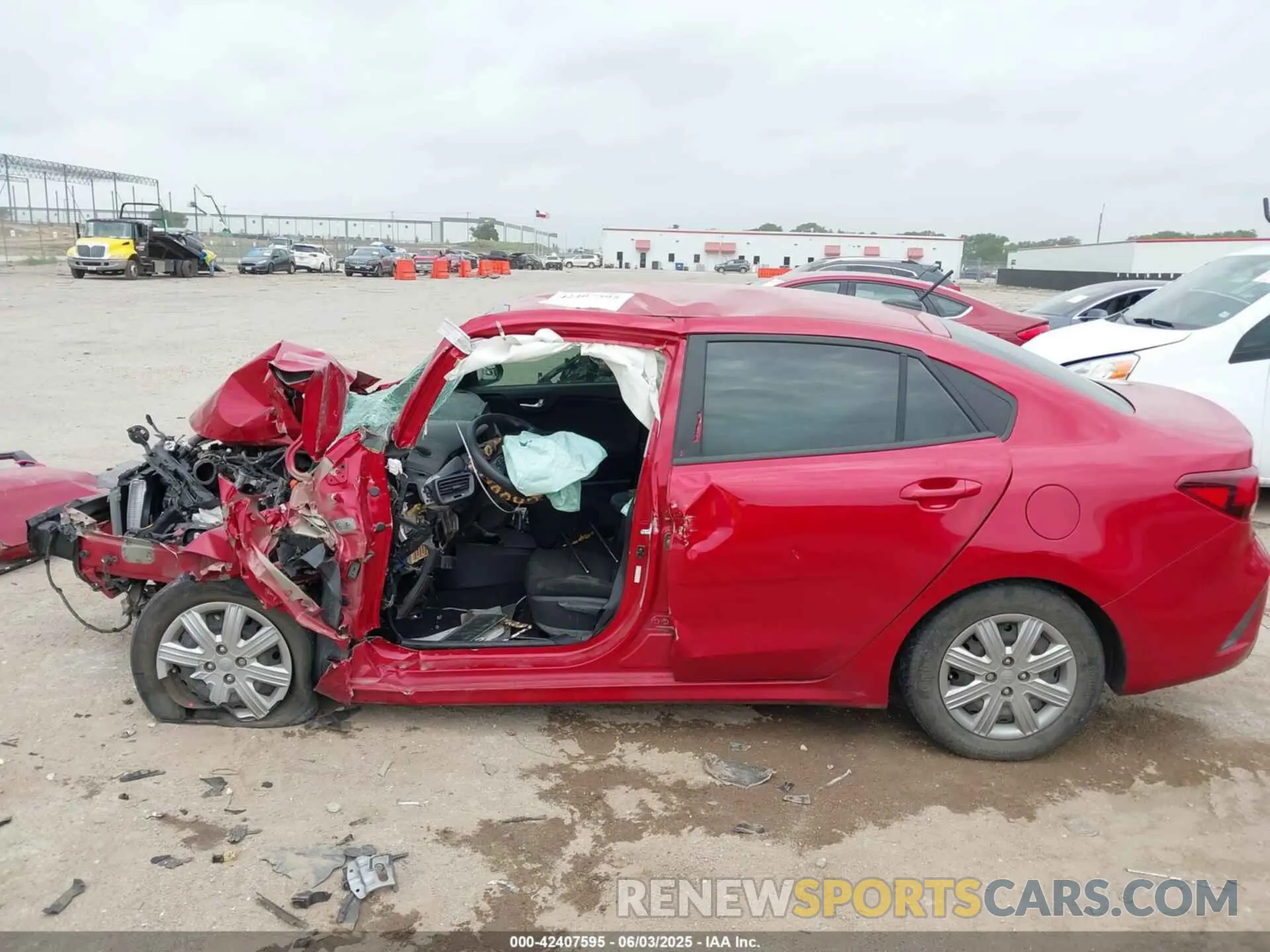 15 fotografías del automóvil dañado 3KPA24AD6ME406451 KIA RIO 2021