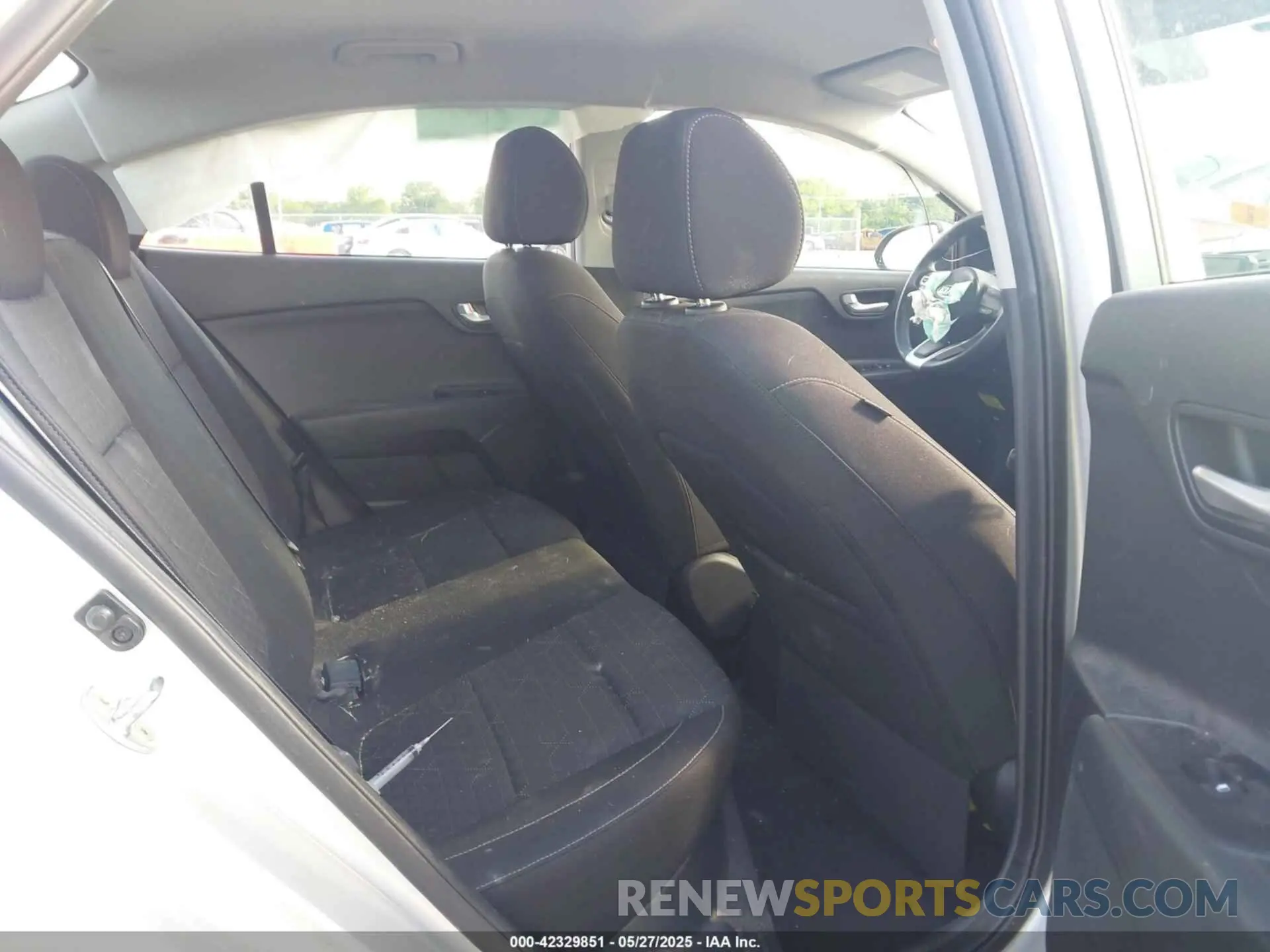 8 fotografías del automóvil dañado 3KPA24AD7ME422612 KIA RIO 2021