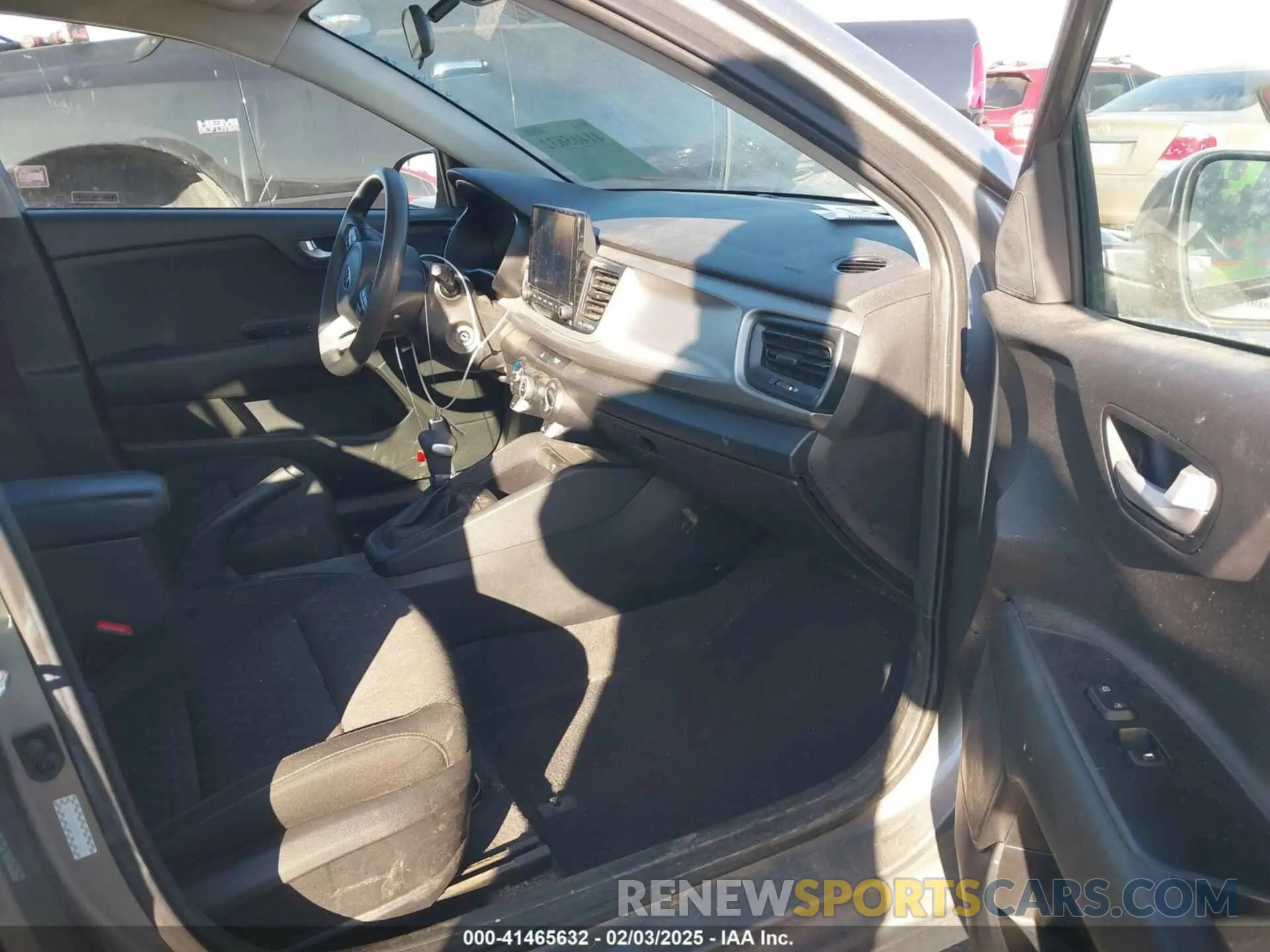 5 fotografías del automóvil dañado 3KPA24AD8ME377938 KIA RIO 2021