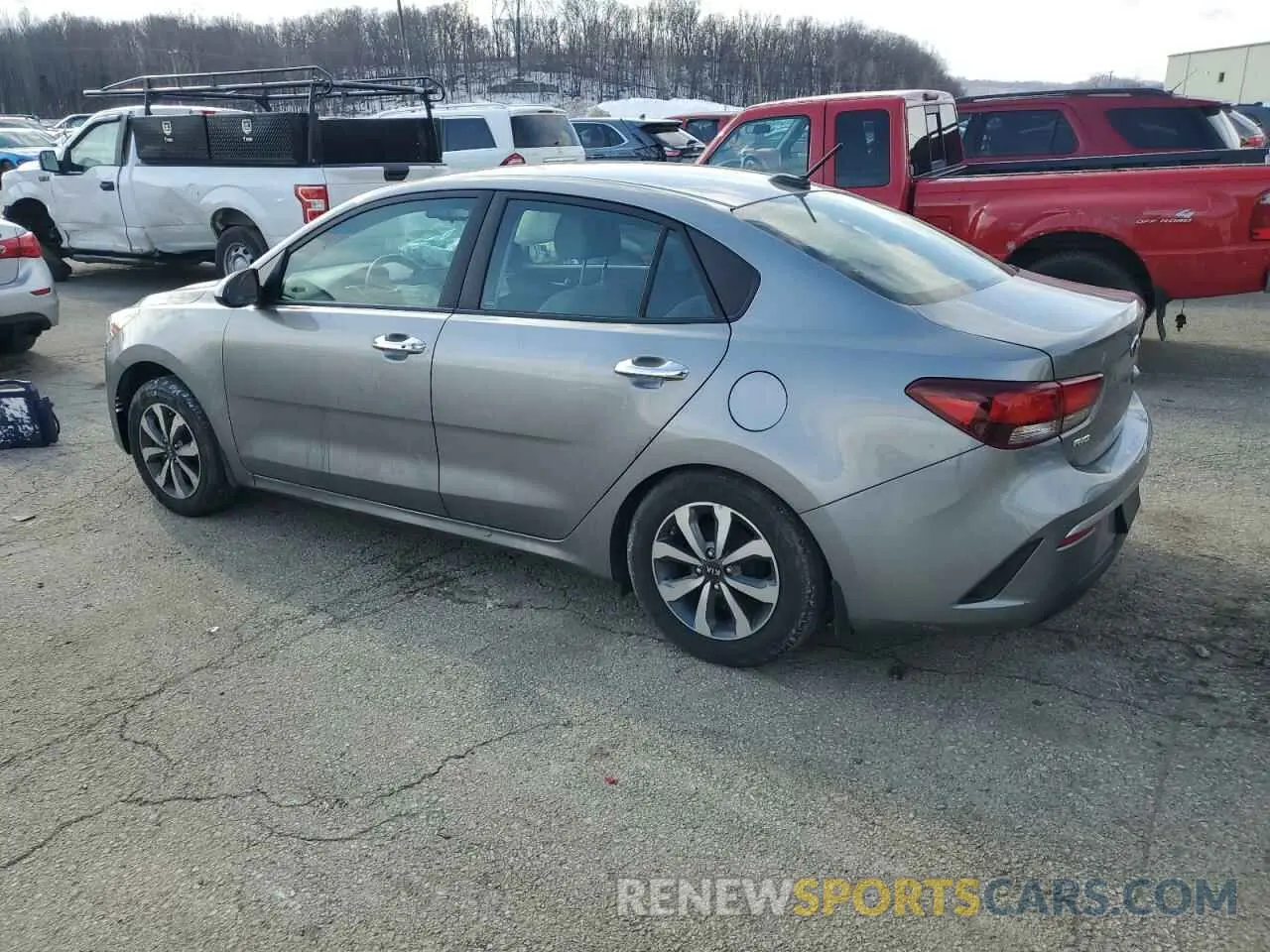 2 fotografías del automóvil dañado 3KPA24ADXME397110 KIA RIO 2021