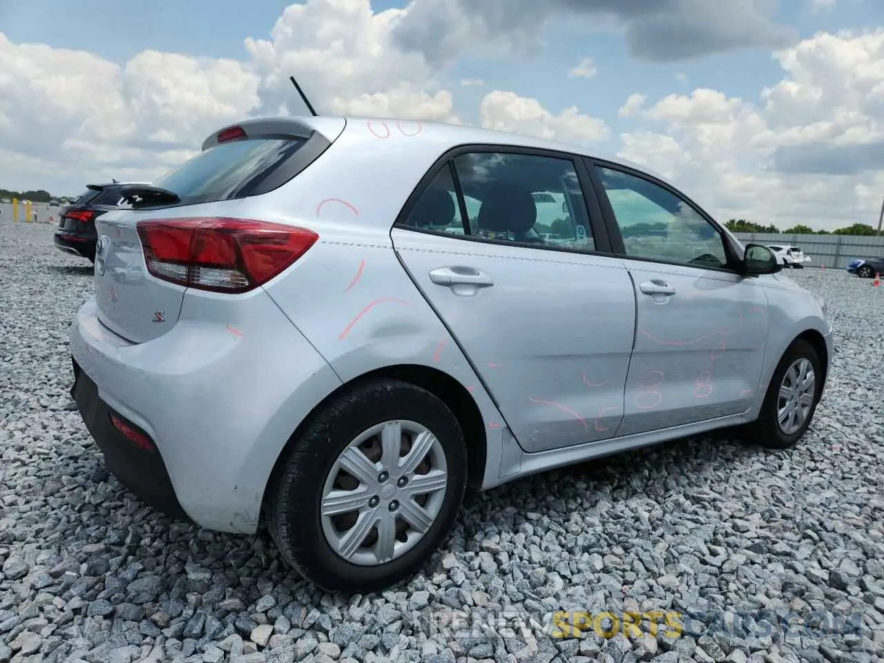 3 fotografías del automóvil dañado 3KPA25AD1ME388012 KIA RIO 2021