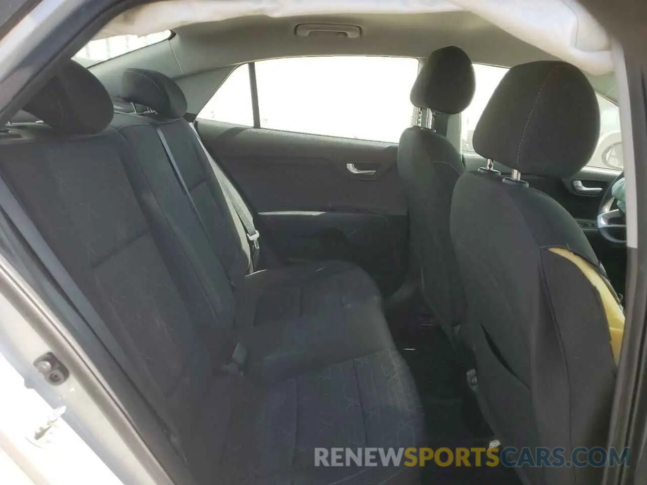 10 fotografías del automóvil dañado 3KPA24AD1NE449662 KIA RIO 2022