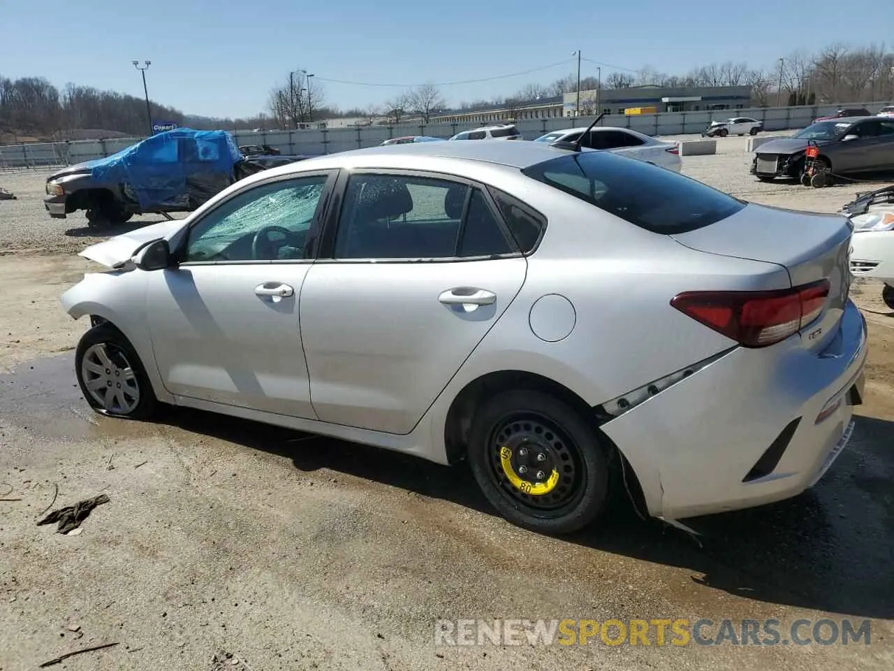 2 fotografías del automóvil dañado 3KPA24AD1NE449662 KIA RIO 2022