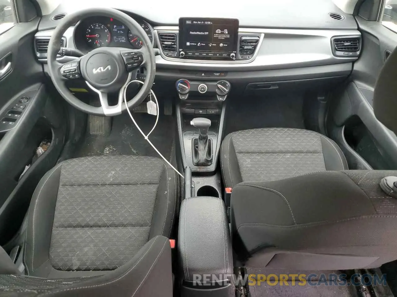8 fotografías del automóvil dañado 3KPA24AD3NE440008 KIA RIO 2022